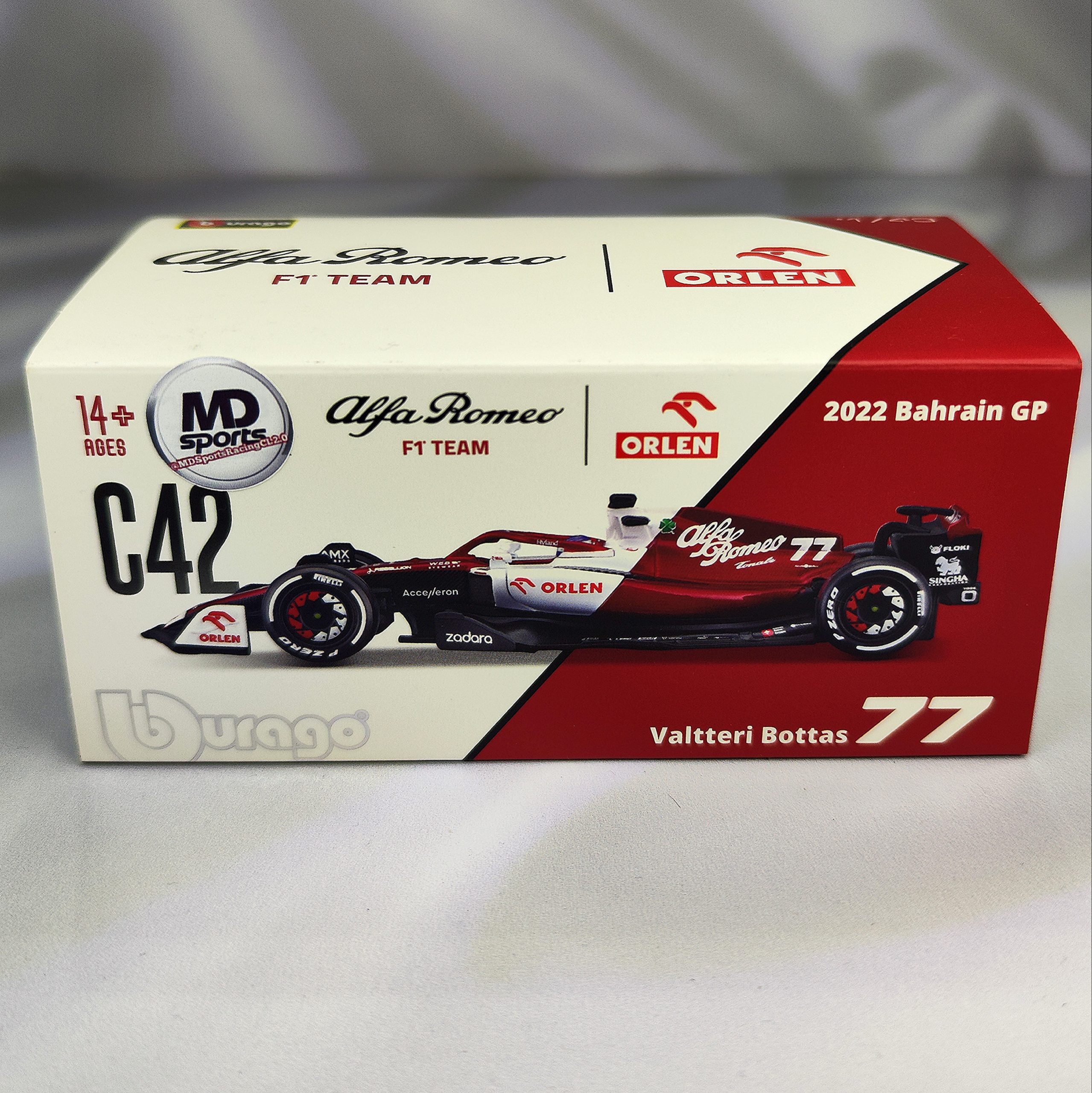 Alfa Romeo C42 2022 #77 Valteri Bottas Caja Acrilica Burago 1:43