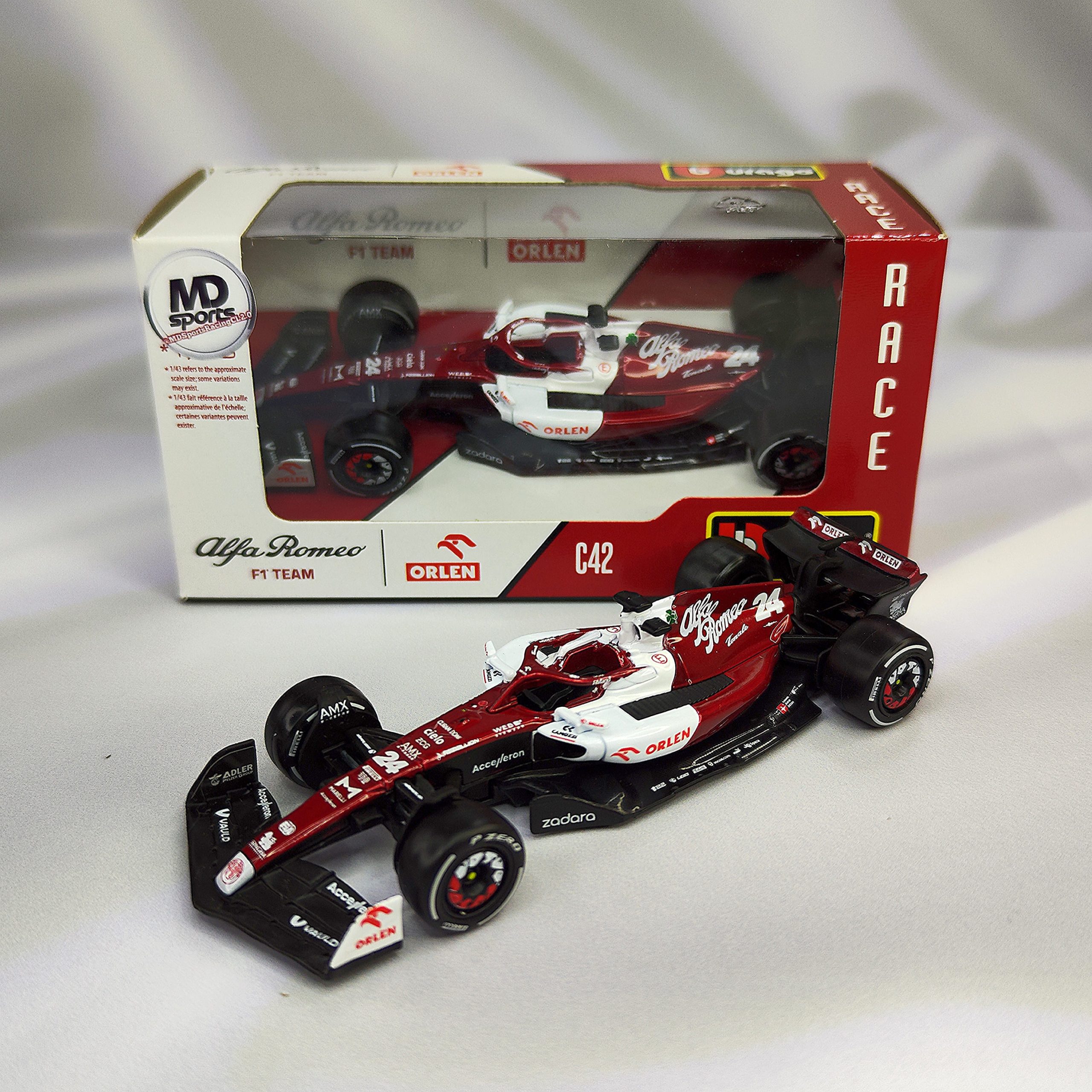 Alfa Romeo C42 2022 #24 Guanyu Zhou Caja Normal Burago 1:43