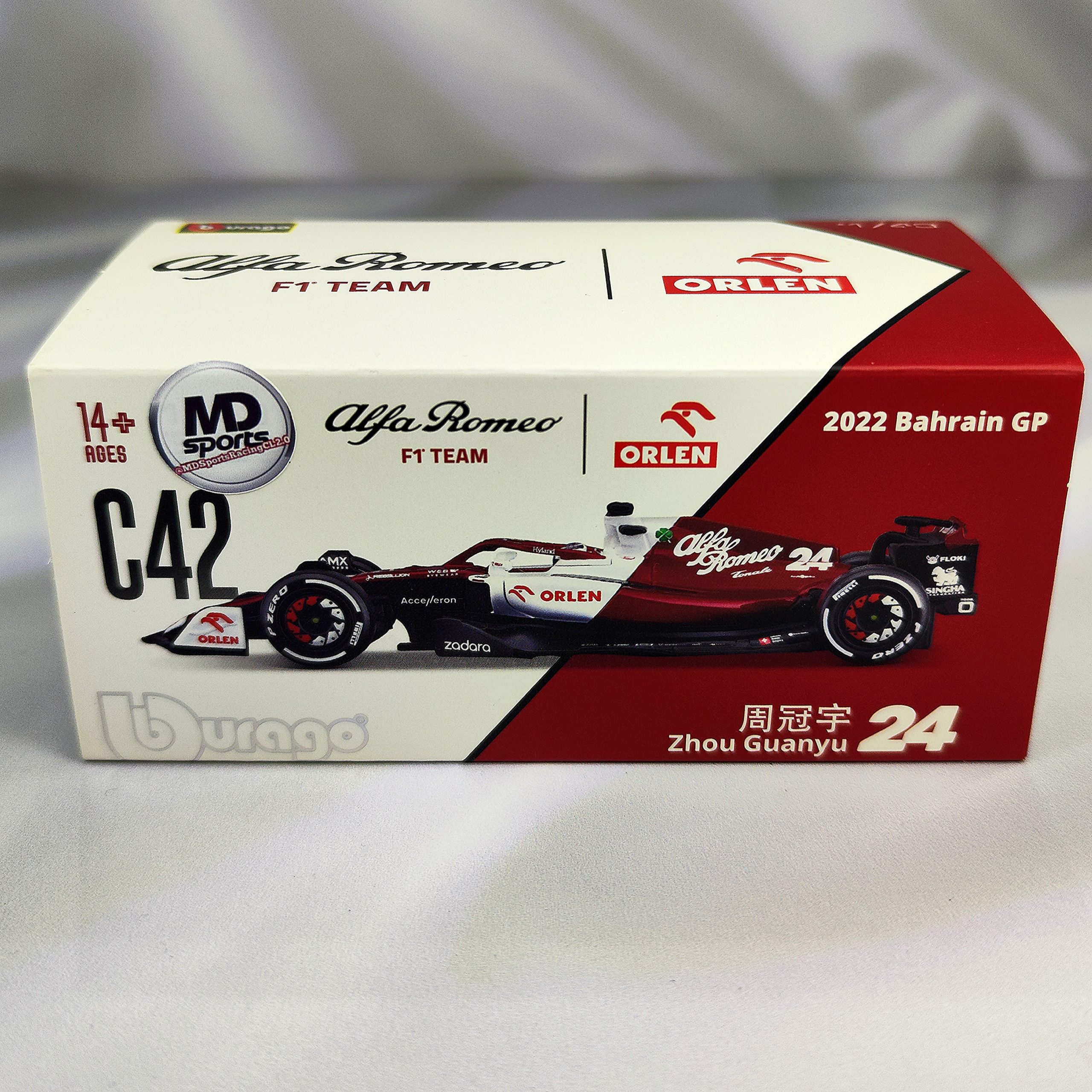 Alfa Romeo C42 2022 #24 Guanyu Zhou Caja Acrilica Burago 1:43