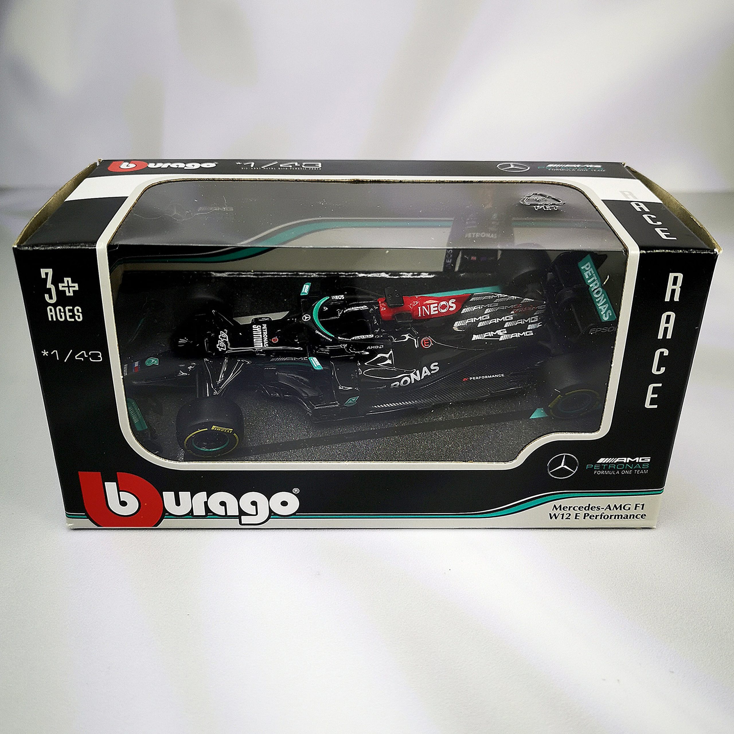 Mercedes W12 2021 #44 Lewis Hamilton Caja Normal Burago 1:43