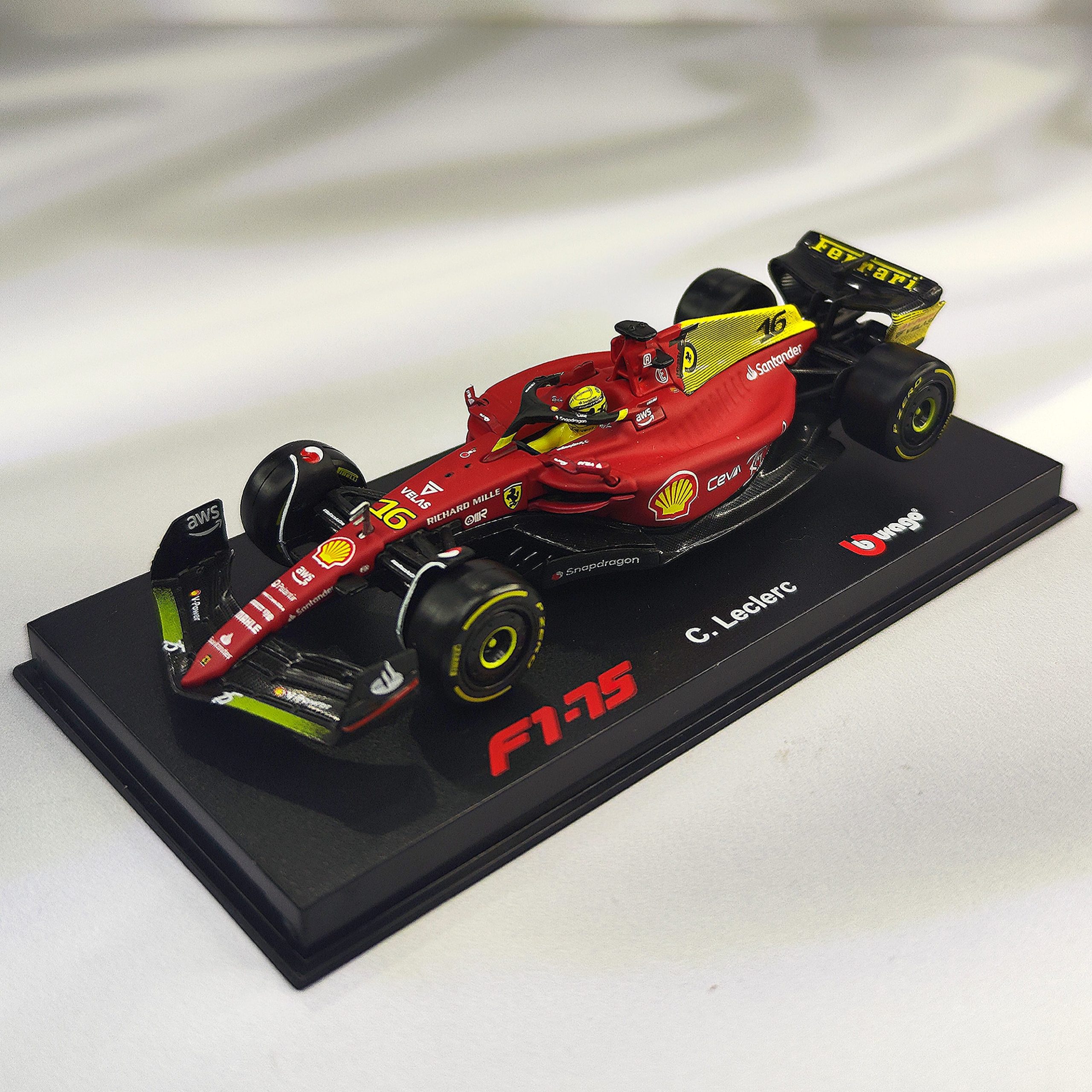 Ferrari F1-75 Special 2022 #16 Charles Leclerc Caja Acrilica Burago 1:43