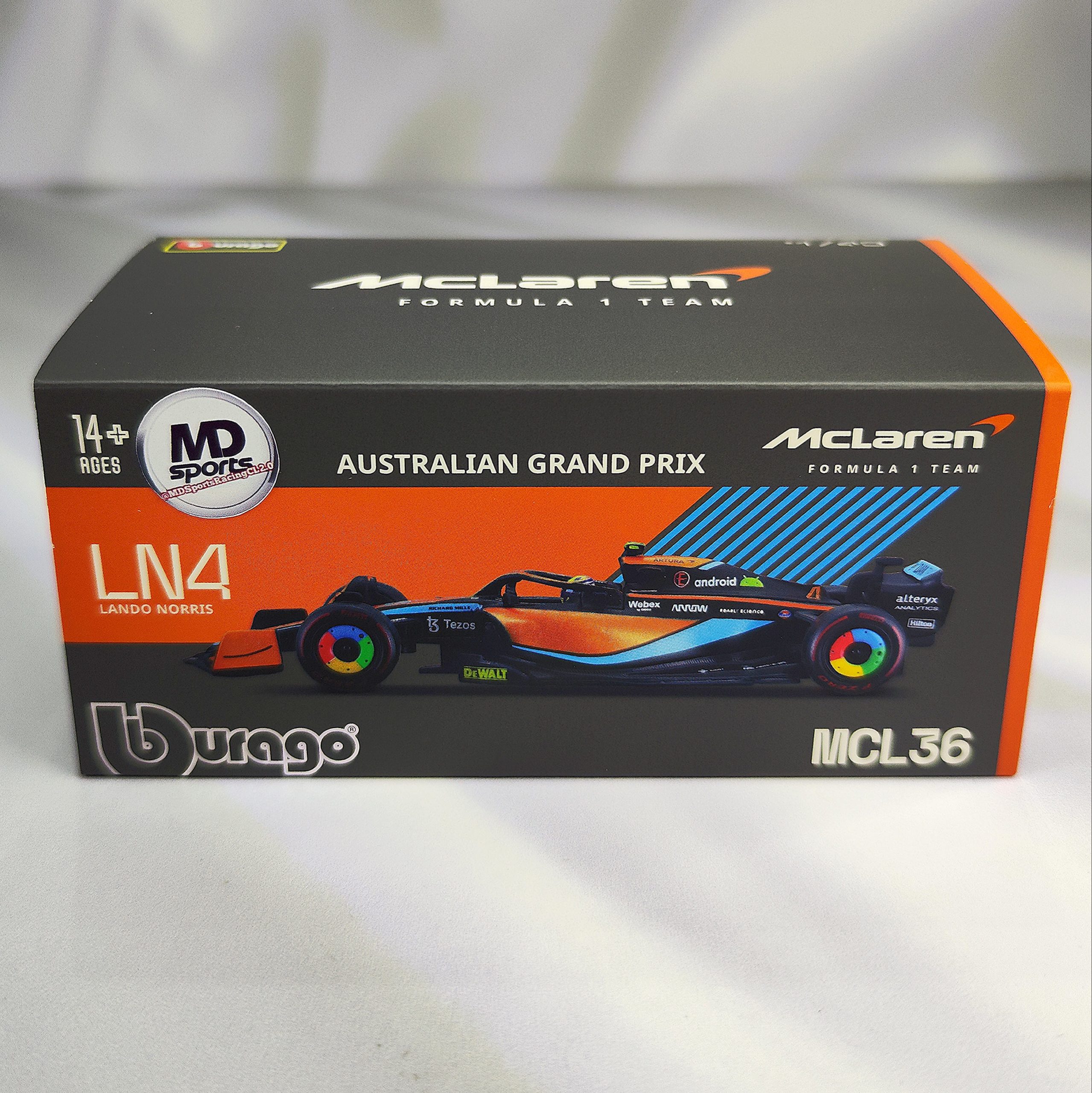 Mclaren MCL36 2022 #4 Lando Norris Caja Acrilica Burago 1:43