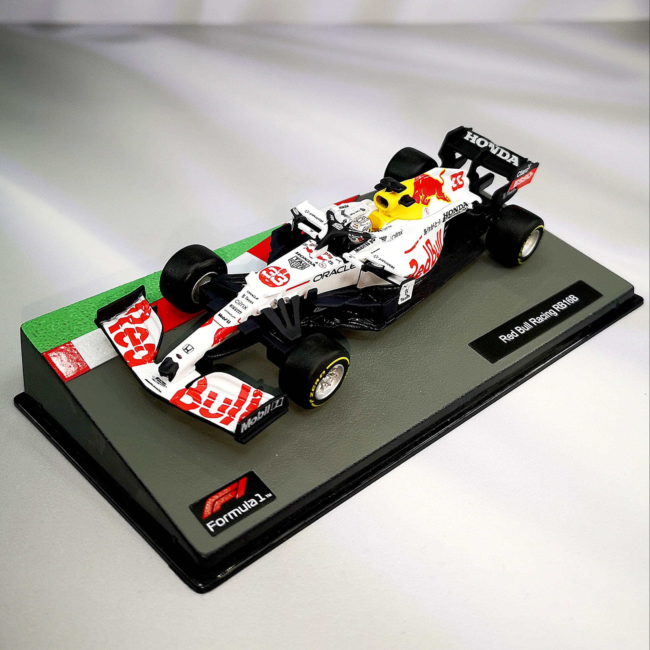 RedBull RB16b Special Blanco 2021 #33 Max Verstappen Caja Acrilica Burago 1:43