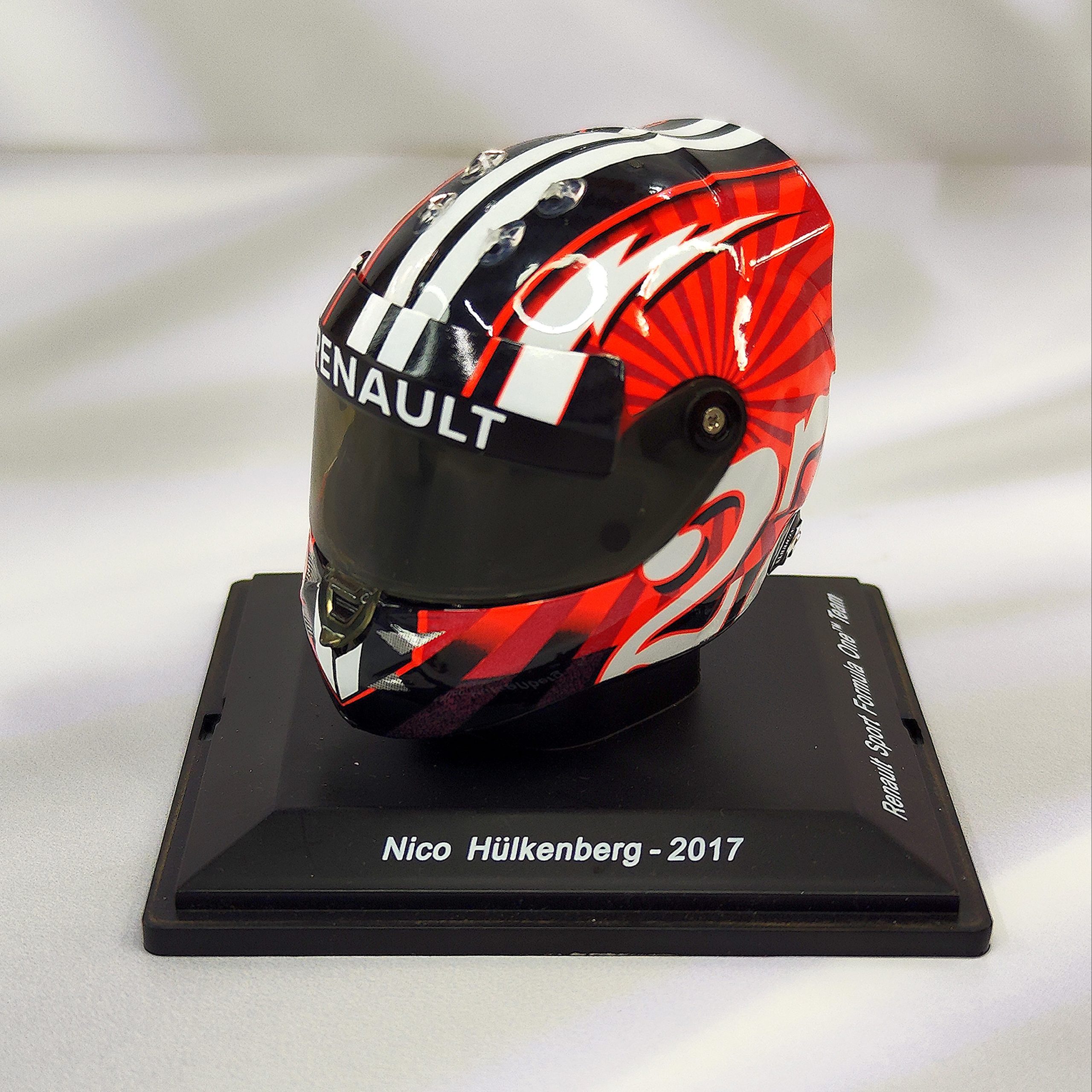 Casco Formula 1 Nico Hulkenberg Renault F1 2017 Spark 1:5