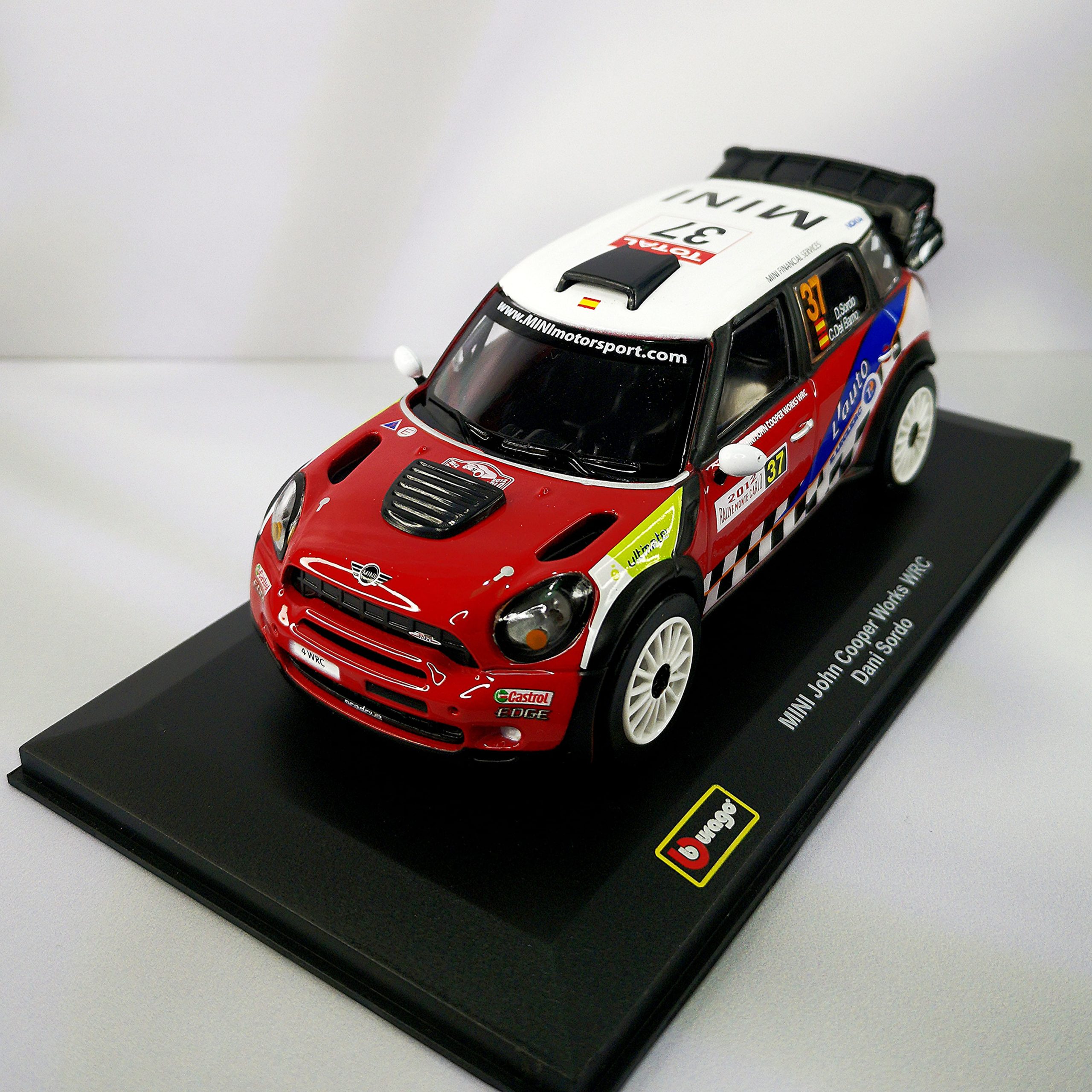 Mini Cooper Works WRC 2012 #37 Dani Sordo Caja Acrilica Burago 1:32