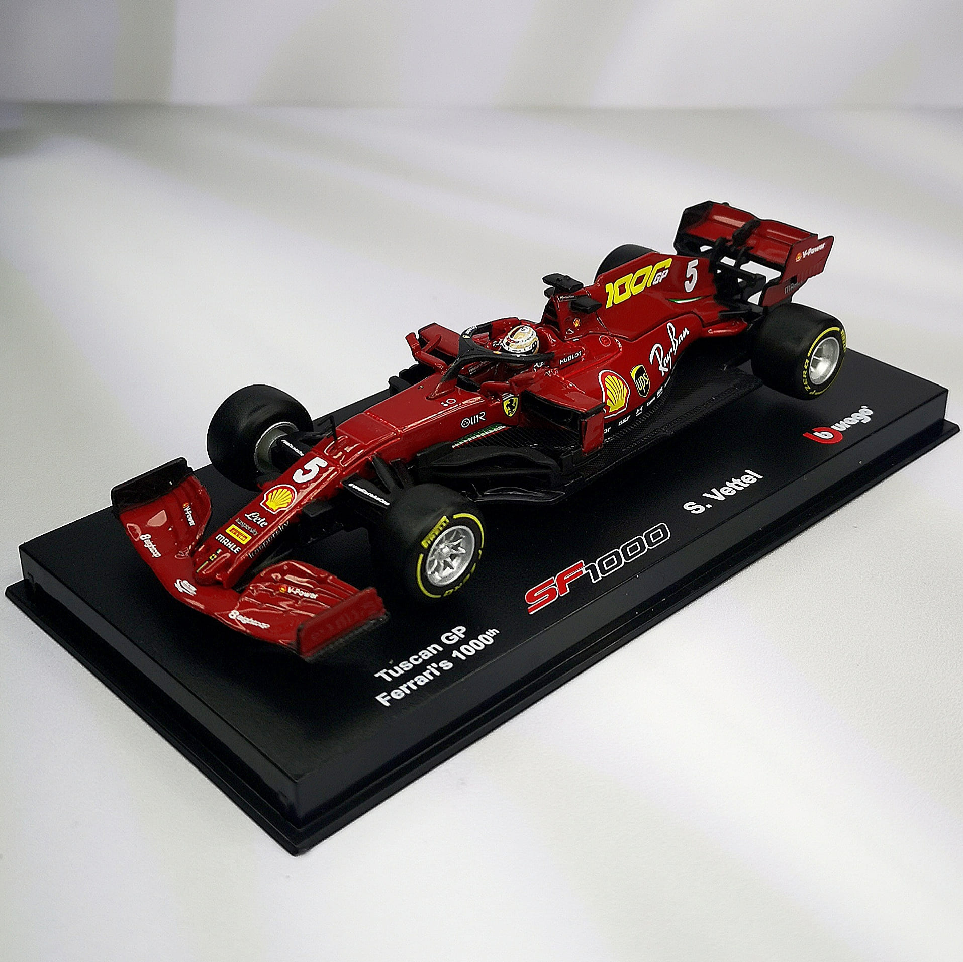 Ferrari SF1000 Special 2020 #5 Sebastian Vettel Caja Acrilica Burago 1:43