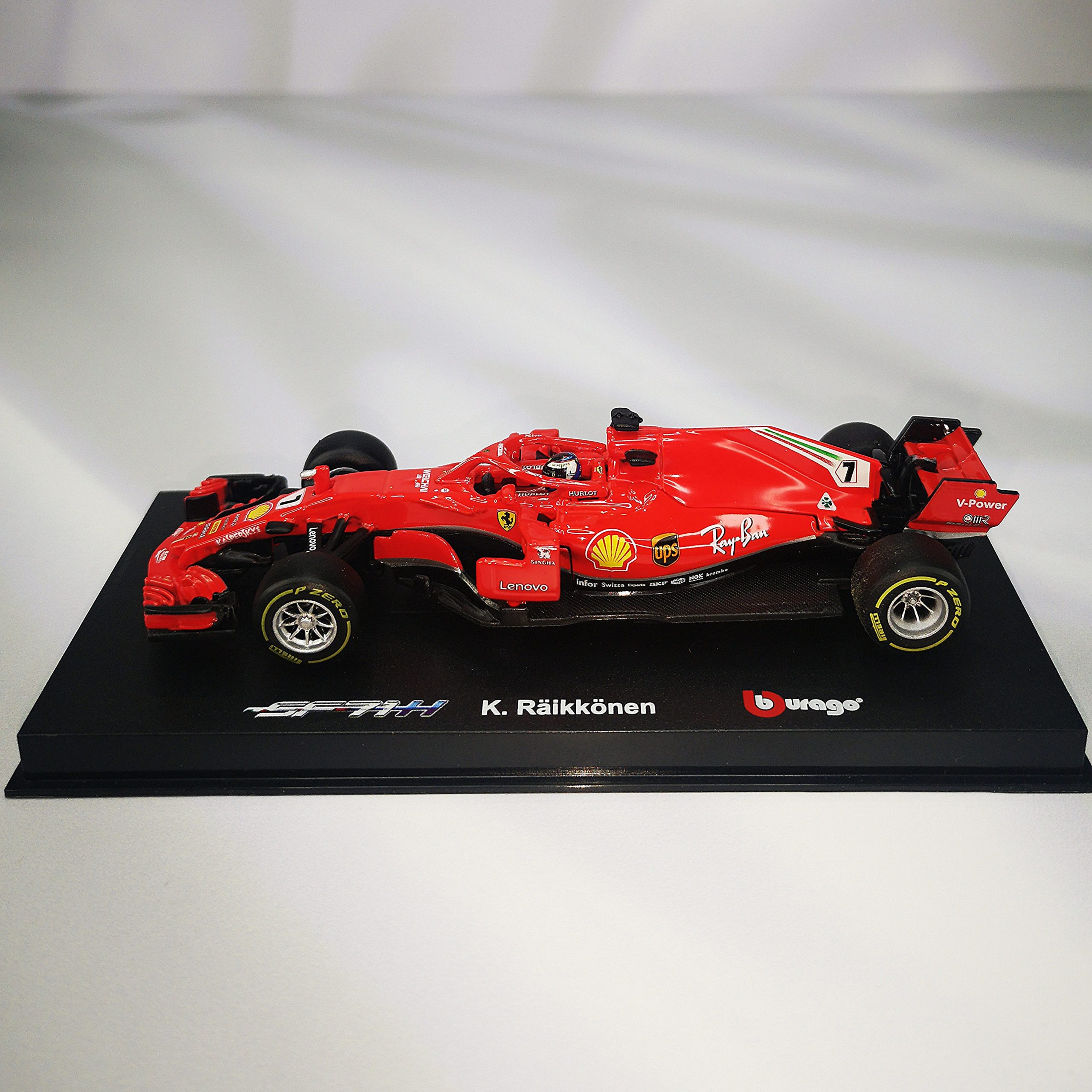 Ferrari SF71 2018 #7 Kimi Raikkonen Caja Acrilica Burago 1:43