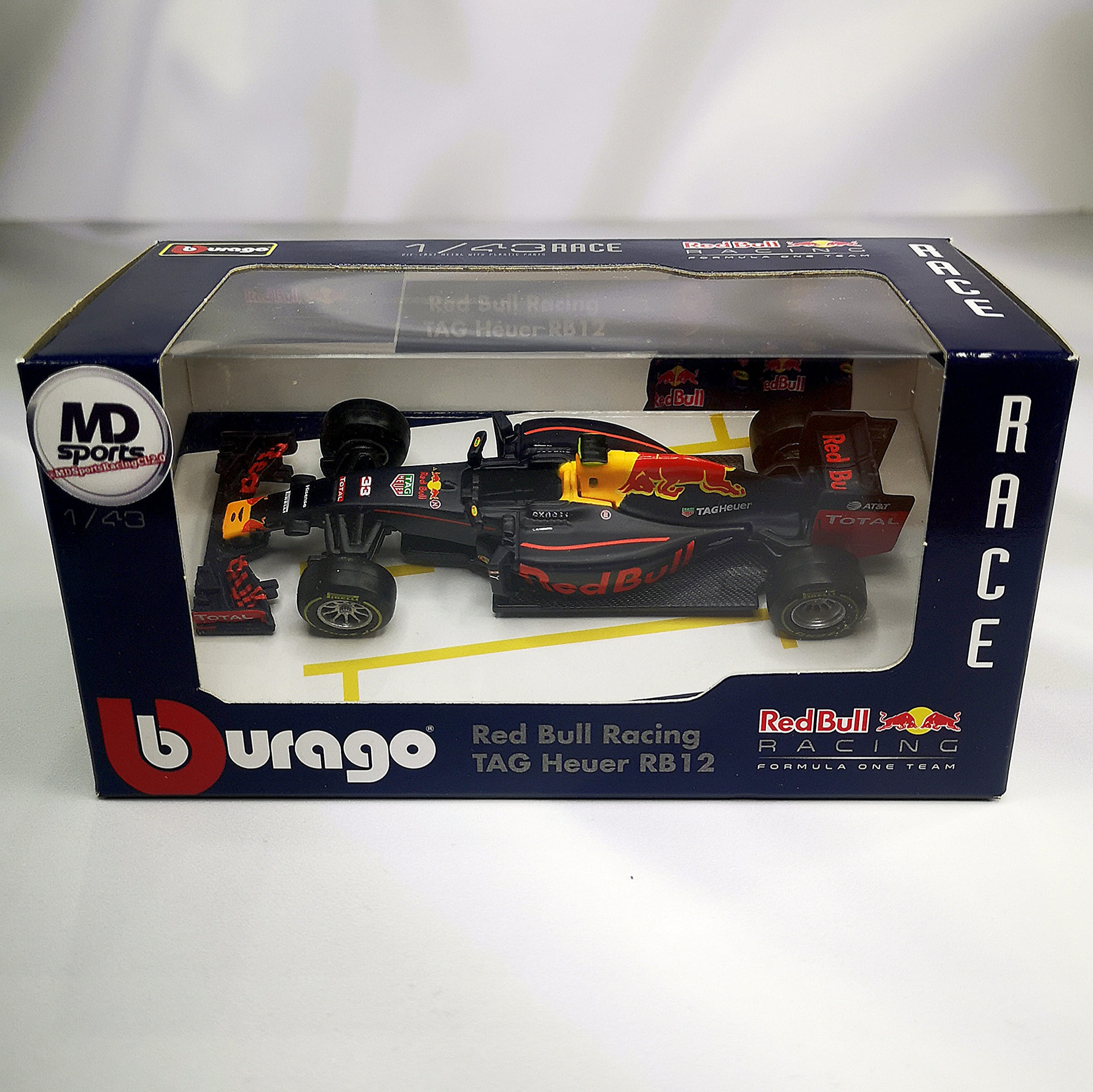 RedBull RB12 2016 #33 Max Verstappen Caja Normal Burago 1:43