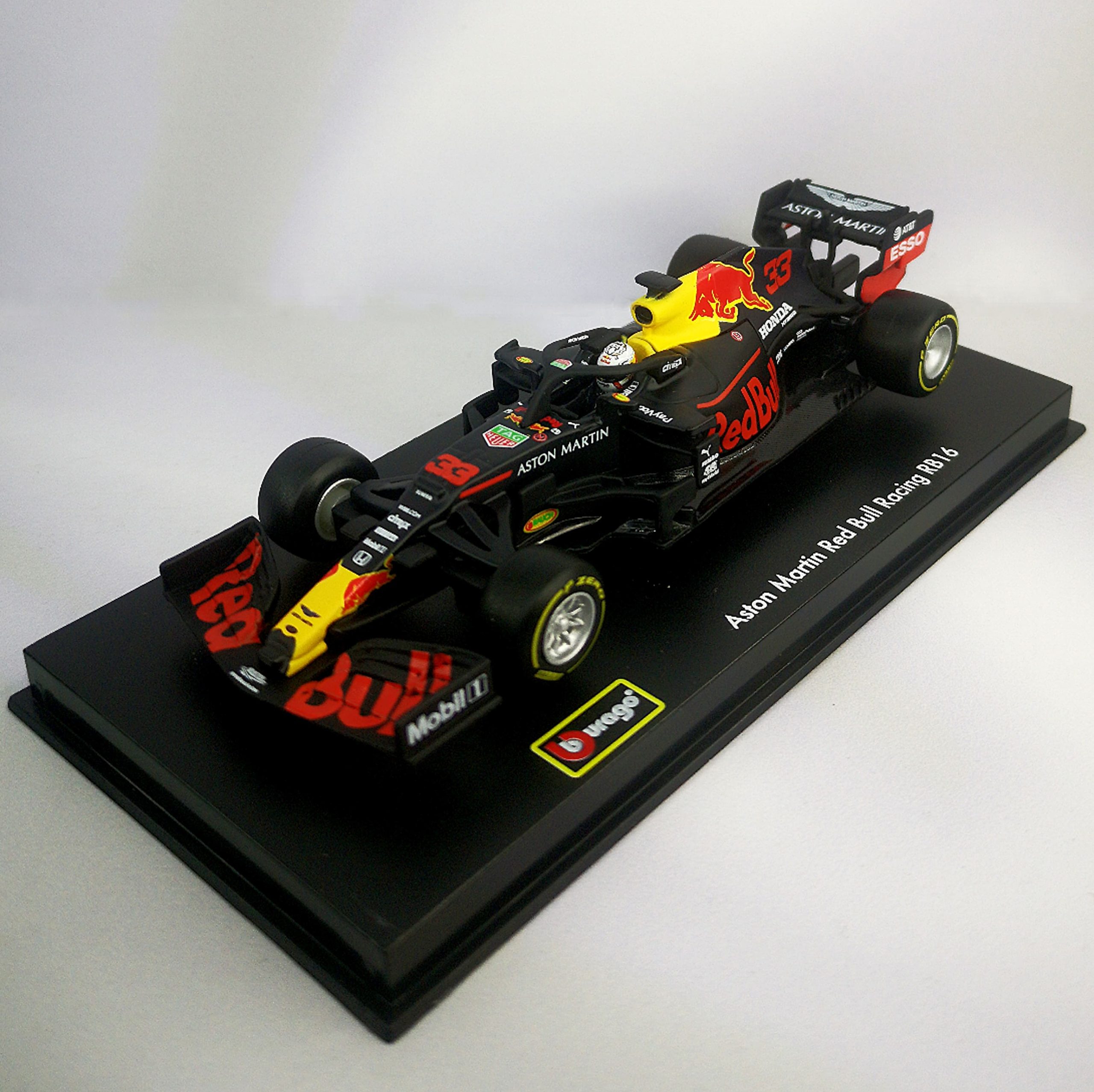 RedBull RB16 2020 #33 Max Verstappen Caja Acrilica Burago 1:43