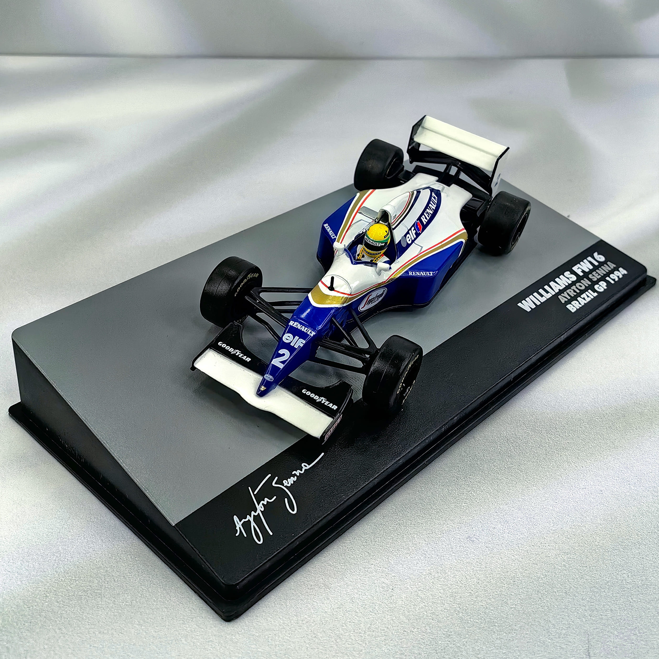 Williams FW16 1994 #2 Ayrton Senna Caja Acrilica IXO Special 1:43