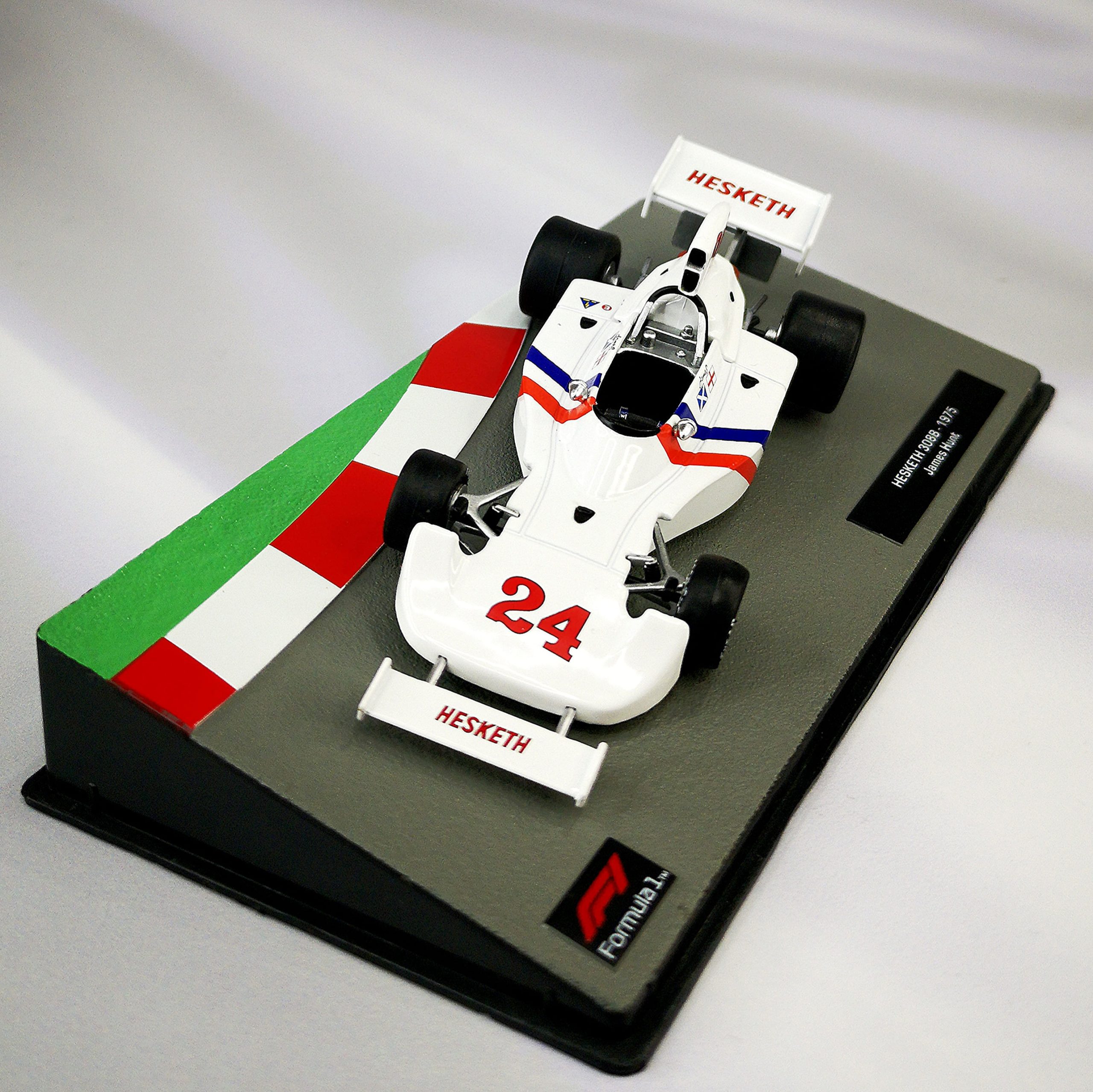 Hesketh 308B 1975 #24 James Hunt Caja Acrilica IXO 1:43