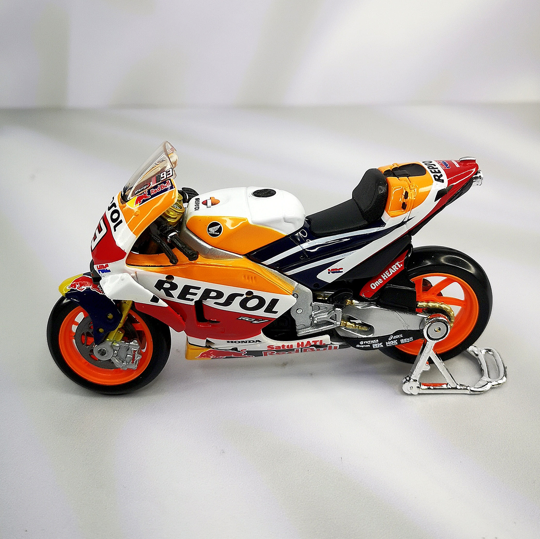 Moto GP Honda 2018 #93 Marc Marquez Maisto 1:18 - Imagen 4