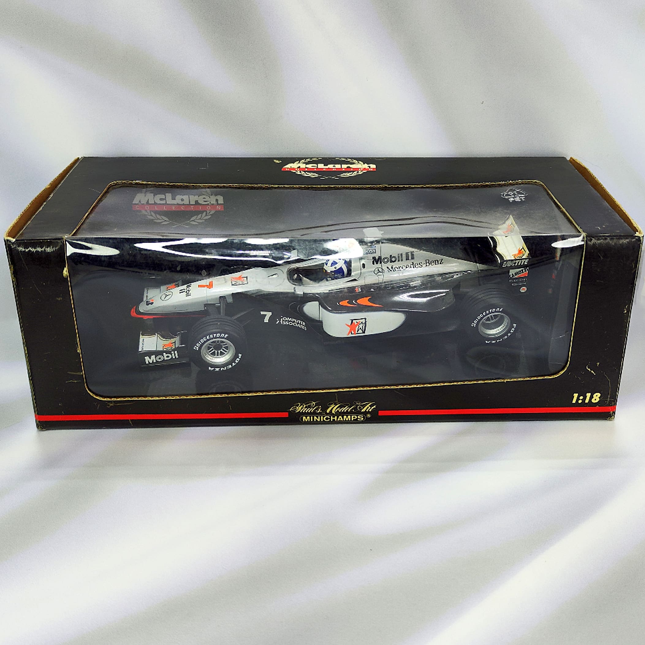 Mclaren-Mercedes MP4/13 1998 #7 David Coulthard Minichamps 1:18 (Semi-Nuevo)