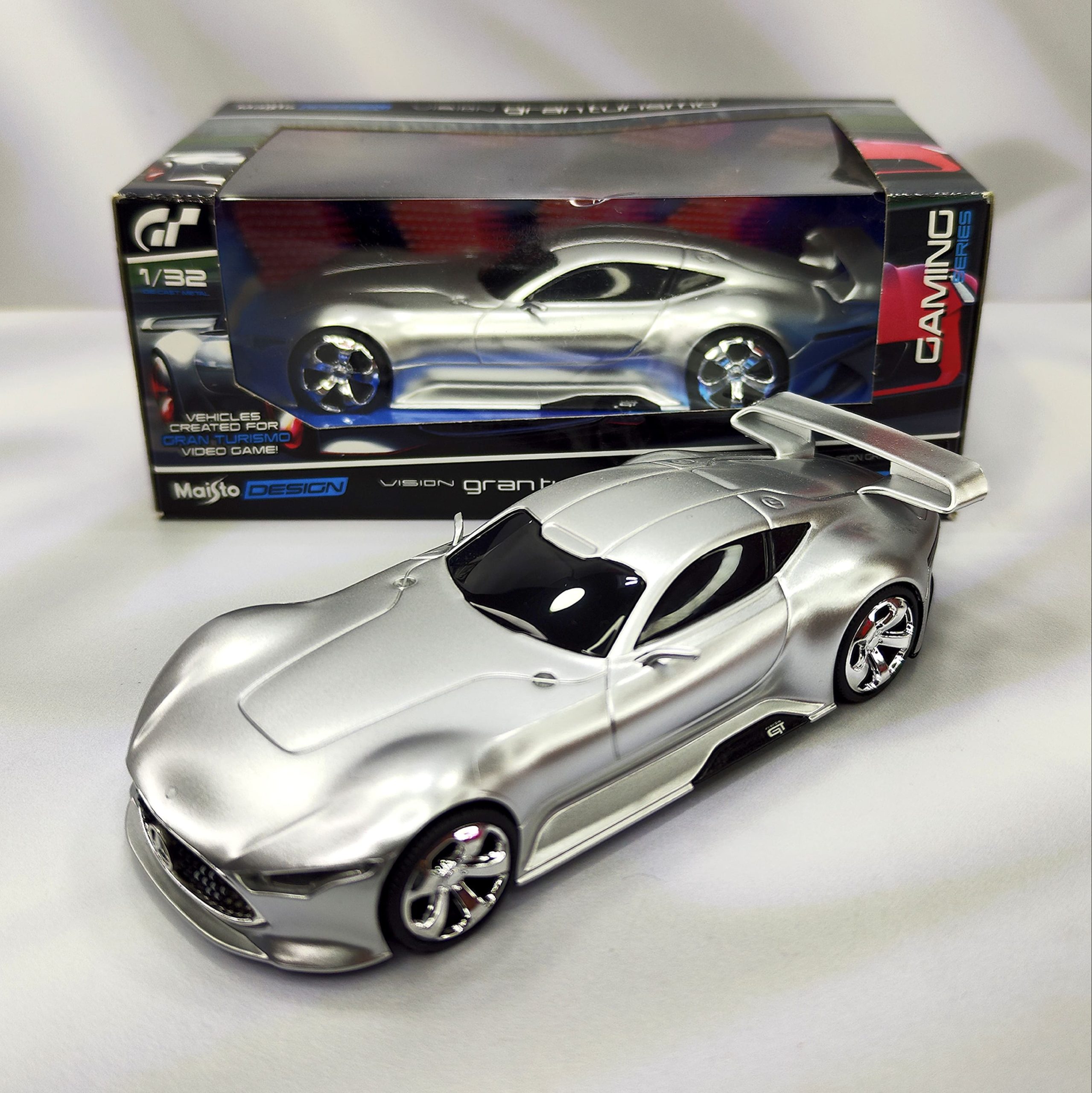 Mercedes AMG Vision Gran Turismo Caja Normal Maisto 1:32