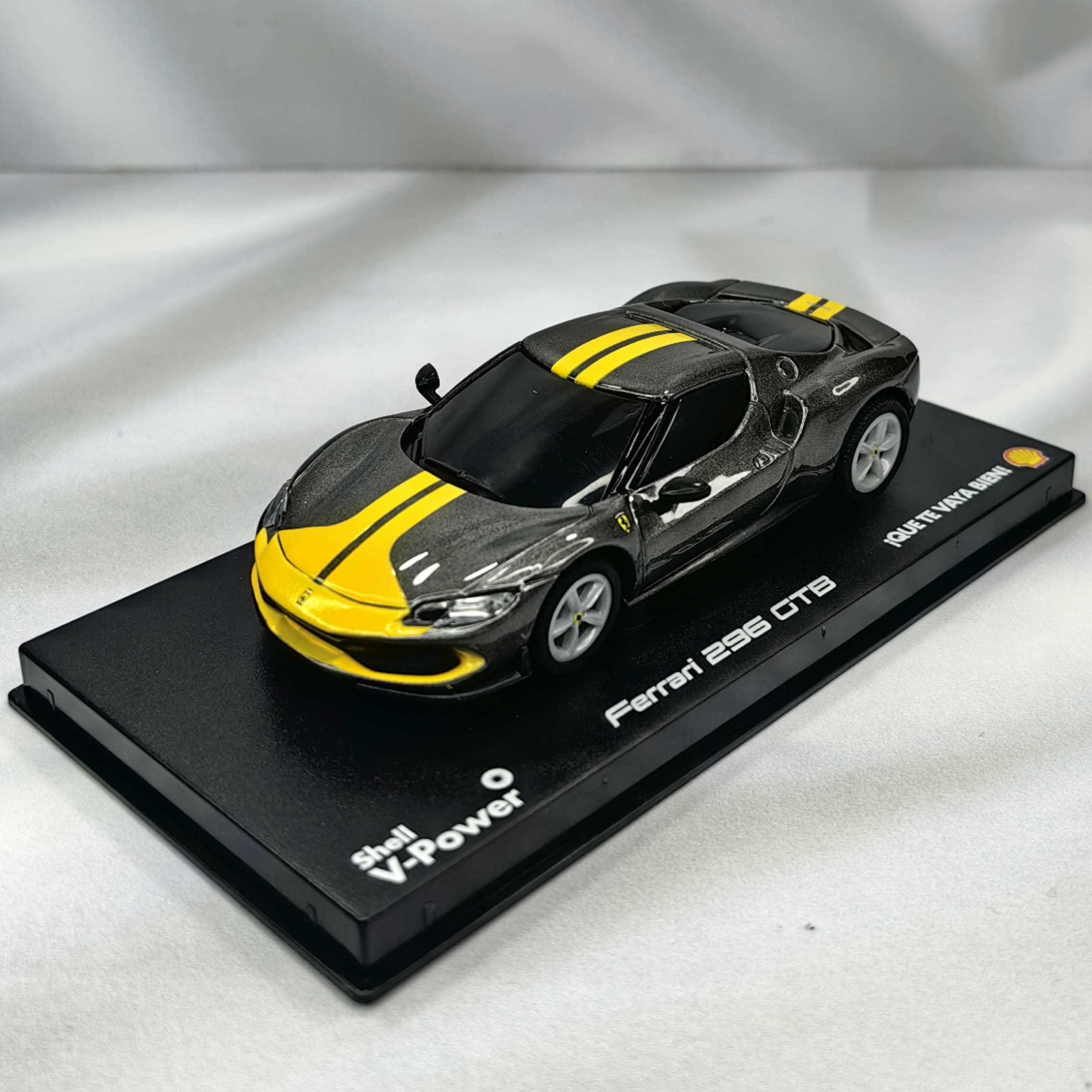 Ferrari 296 GTB Control Remoto Burago 1:41 – Colección Shell