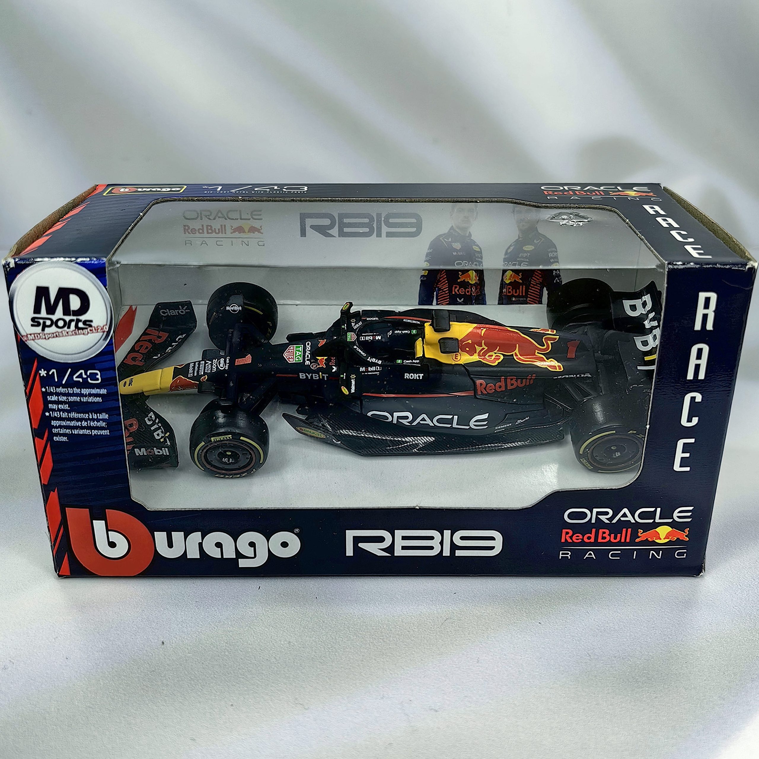 RedBull RB19 2023 #1 Max Verstappen Caja Normal Burago 1:43 + Llavero Polera