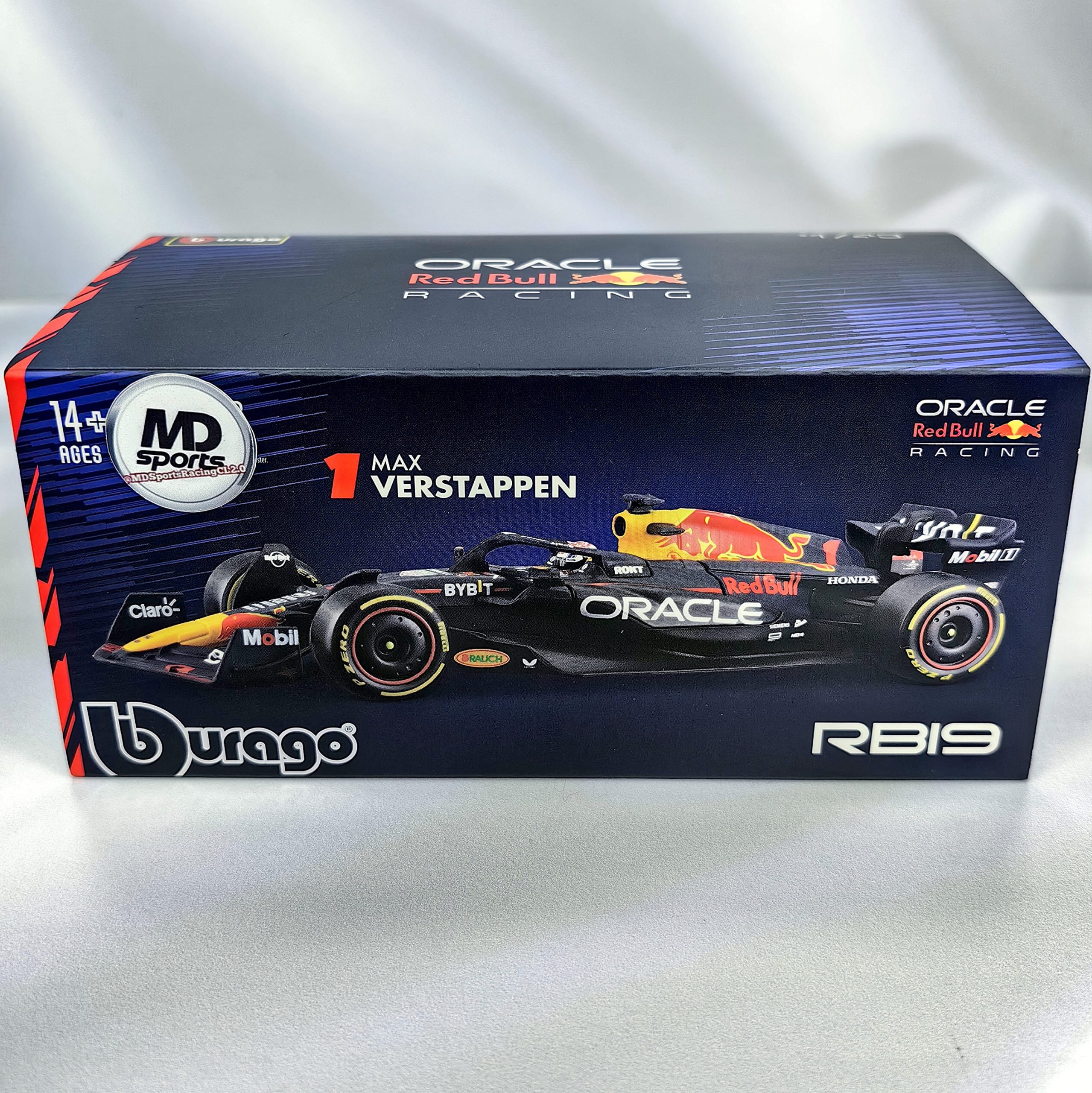 RedBull RB19 2023 #1 Max Verstappen Caja Acrilica Burago 1:43