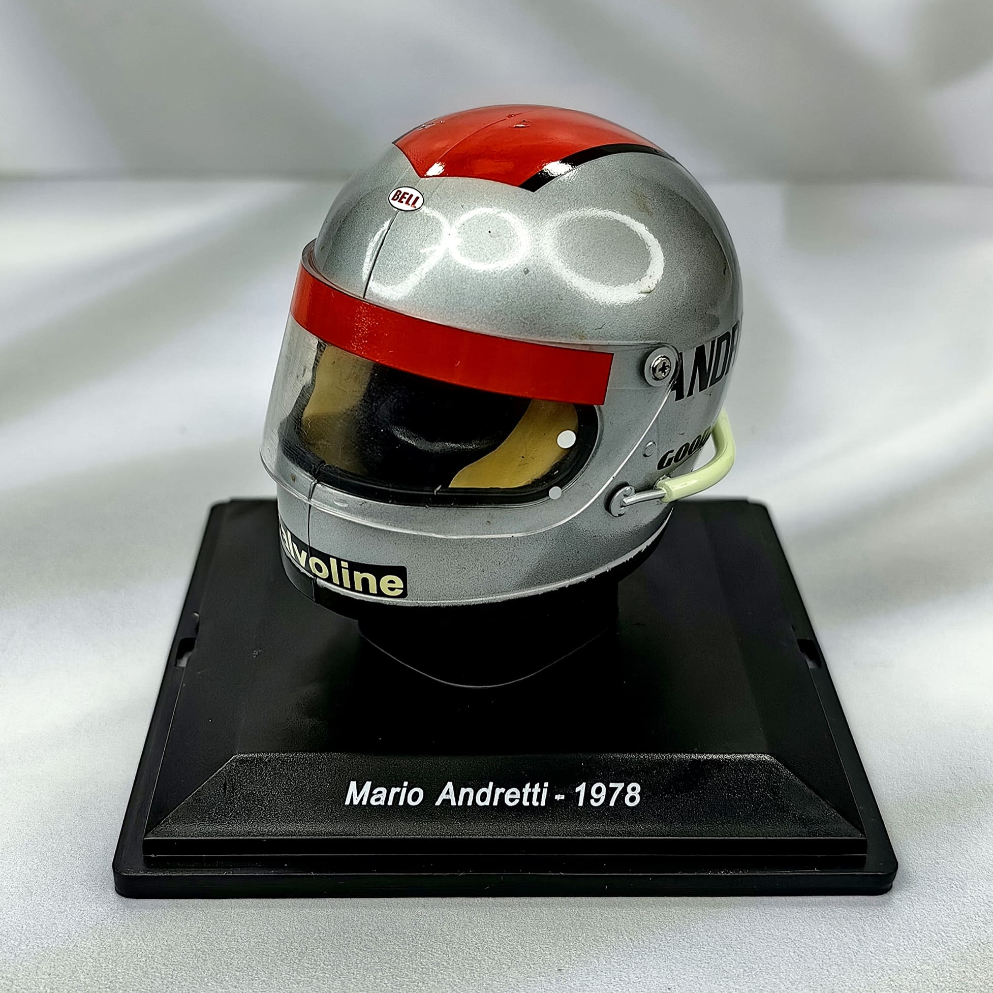 Casco Formula 1 Mario Andretti Williams F1 2009 Spark 1:5