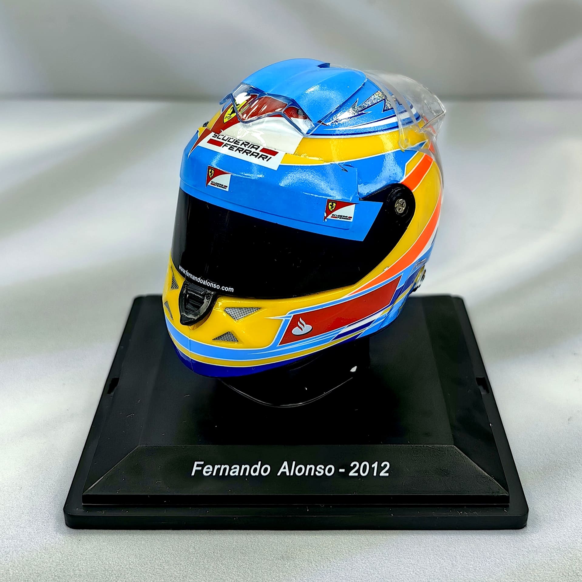 Casco Formula 1 Fernando Alonso Ferrari 2012 Spark 1:5