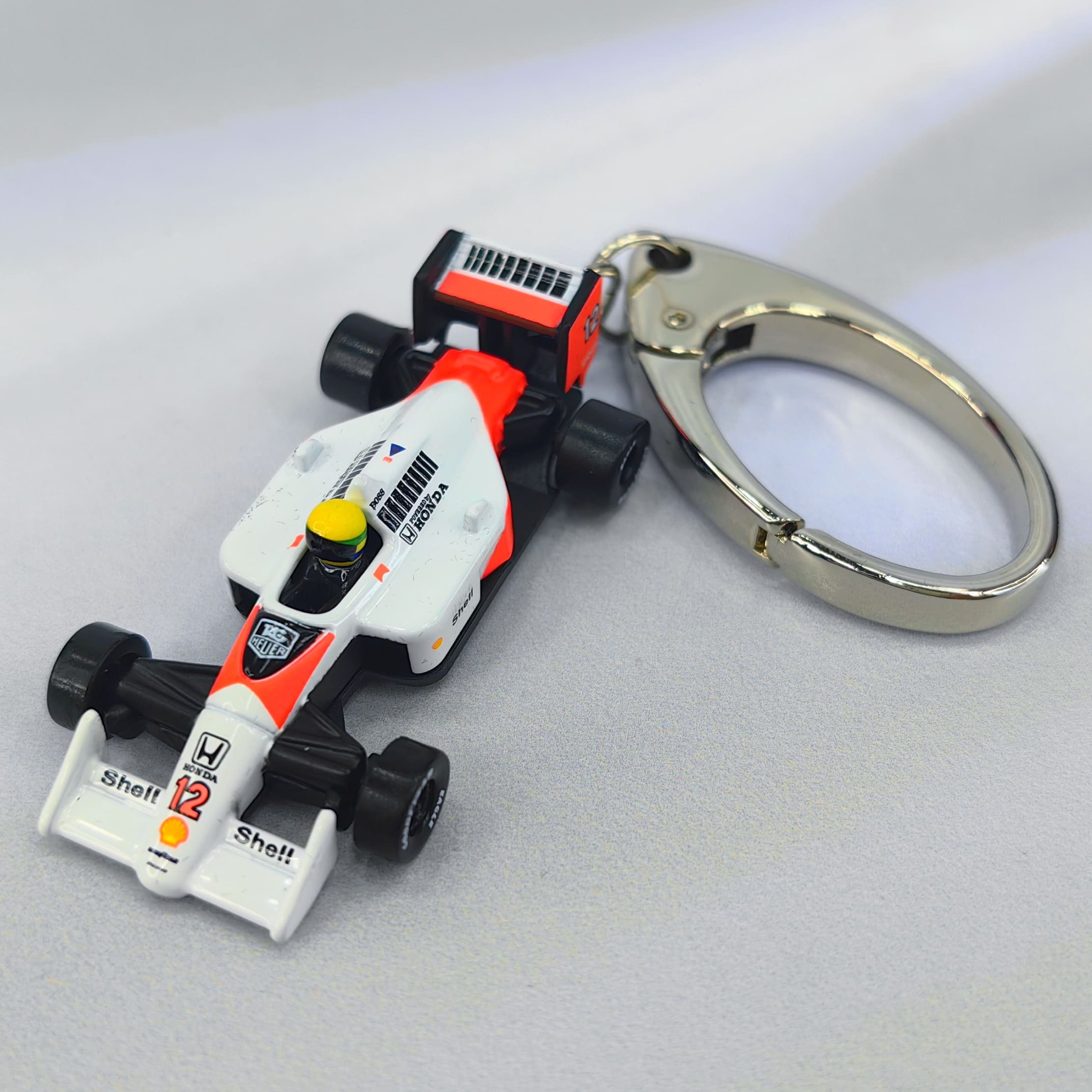 Llavero Ayrton Senna – Auto Formula 1 Mclaren MP4/4 IXO