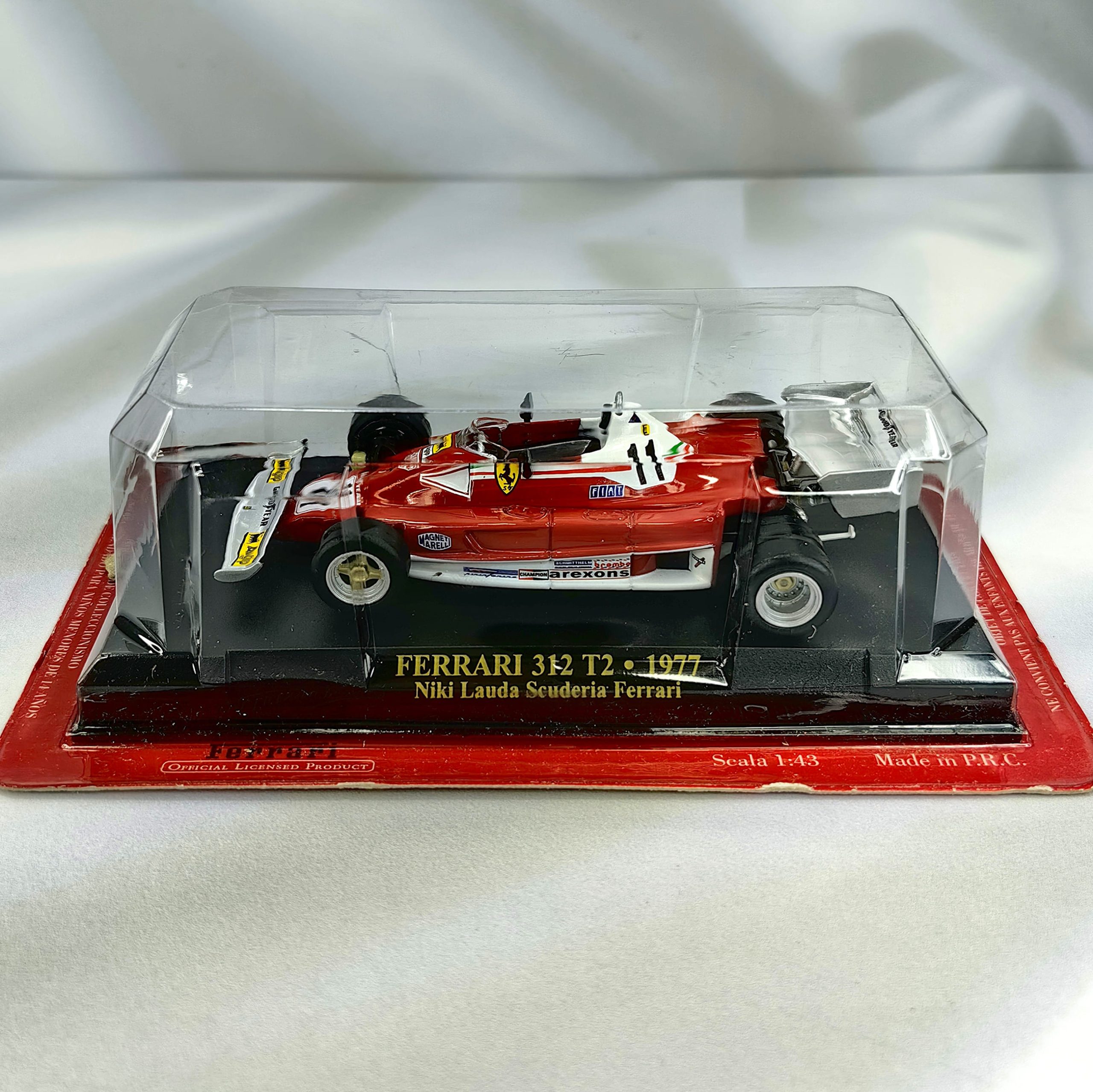 Ferrari 312 T2 1977 Test 6 Ruedas #11 Niki Lauda ALTAYA 1:43