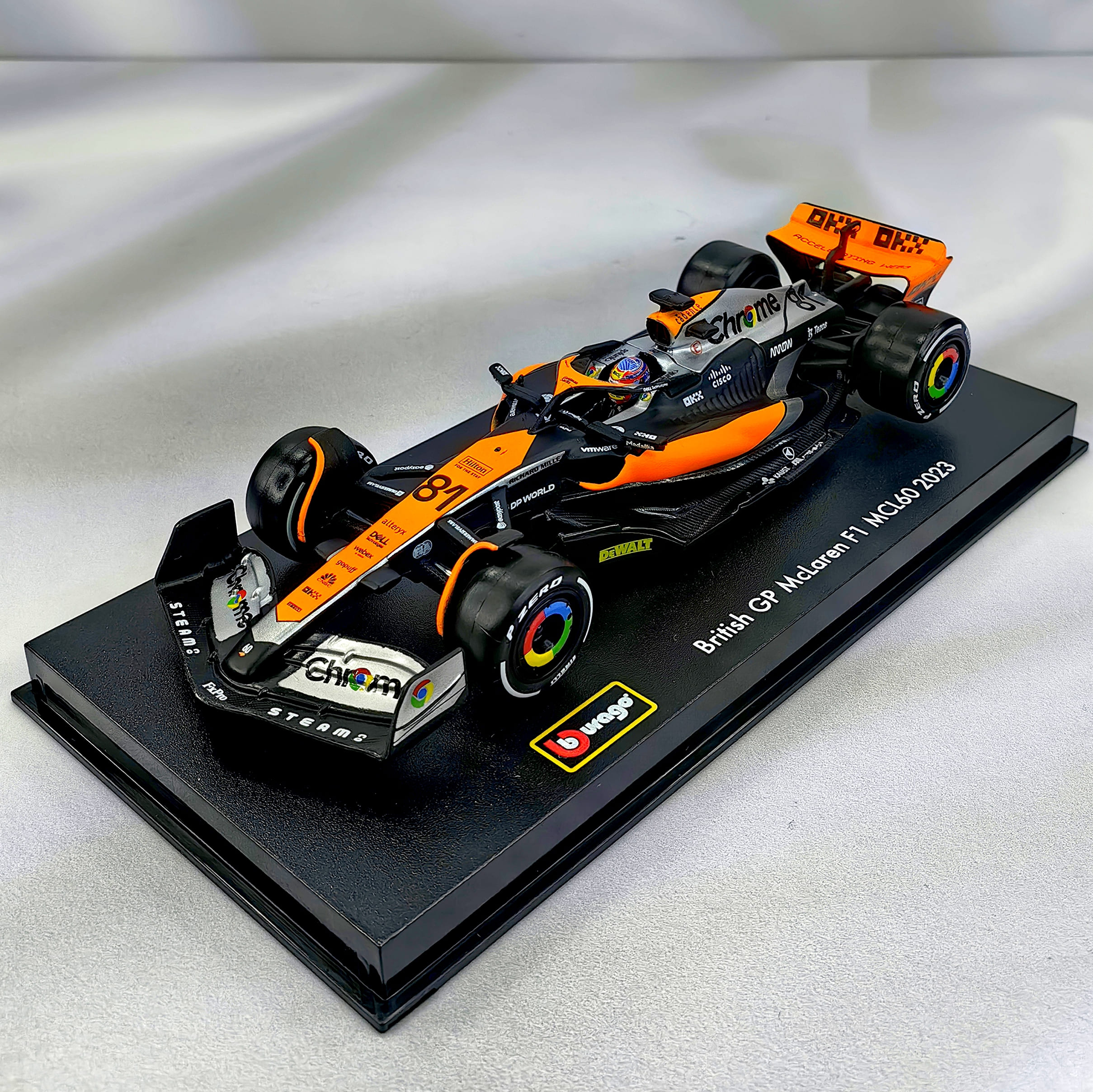 Mclaren MCL60 2023 #81 Oscar Piastri Caja Acrilica Burago 1:43