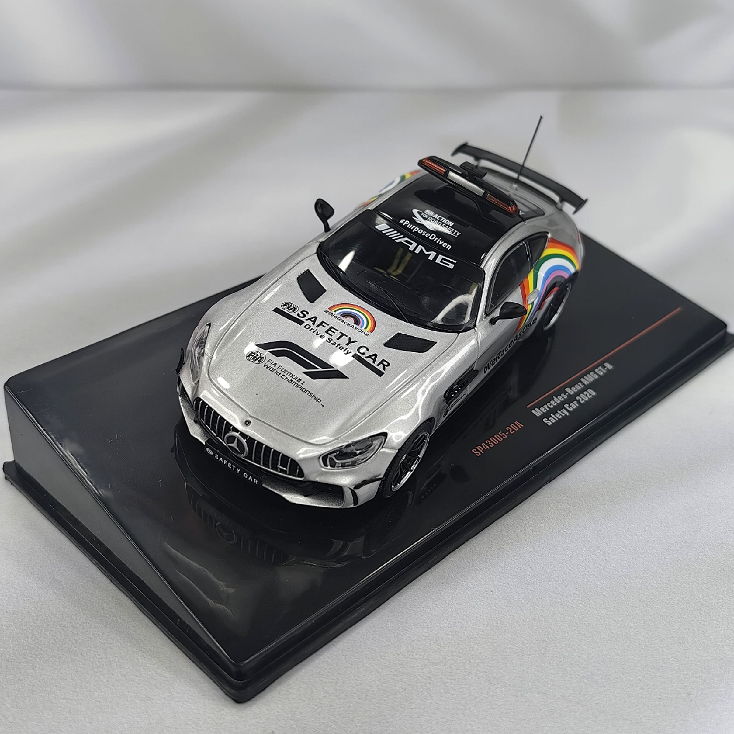 Mercedes AMG GT-R 2020 Gris Safety Car IXO Models 1:43 – Edición Limitada