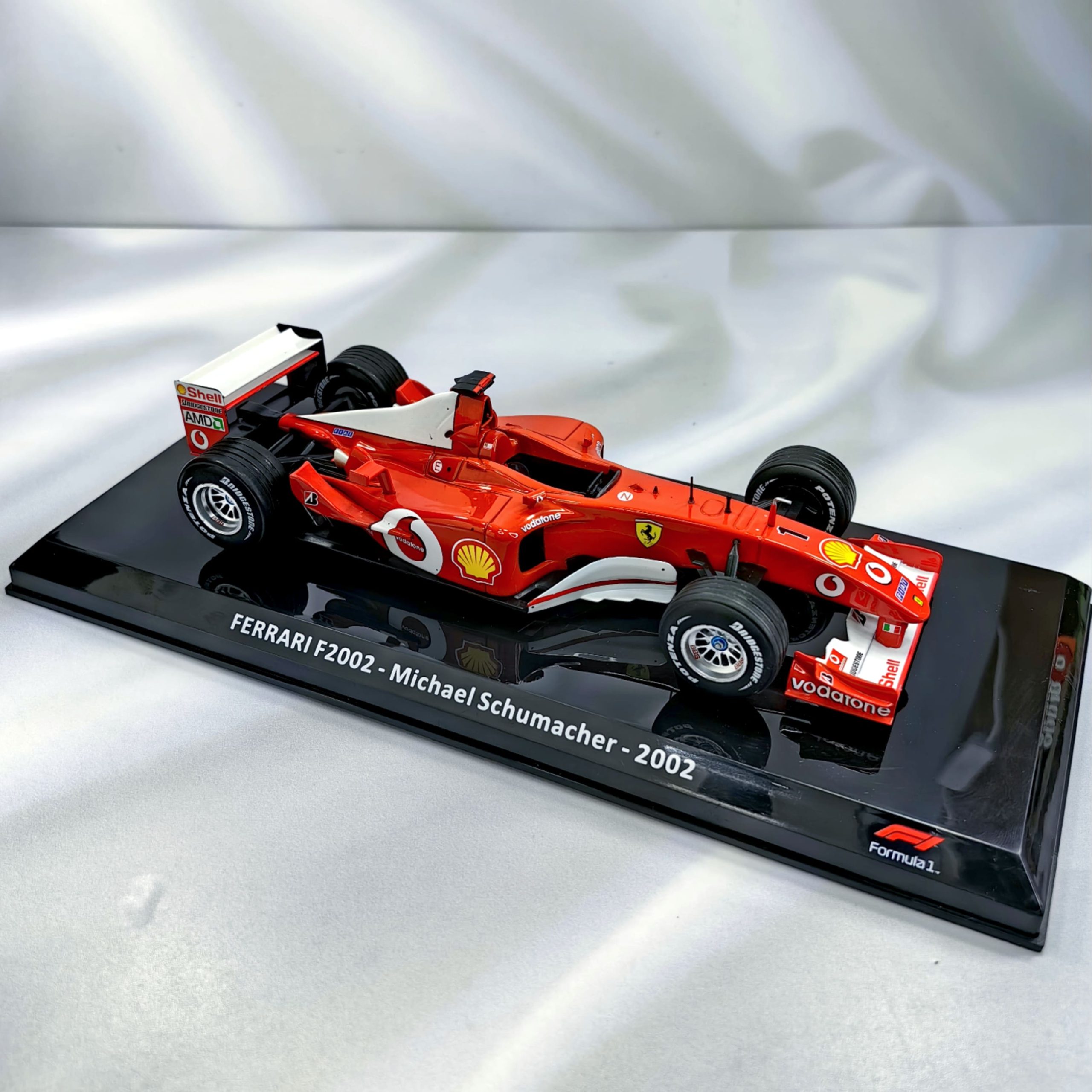 Ferrari F2002 2002 #1 Michael Schumacher Caja Normal Premium Collect 1:24