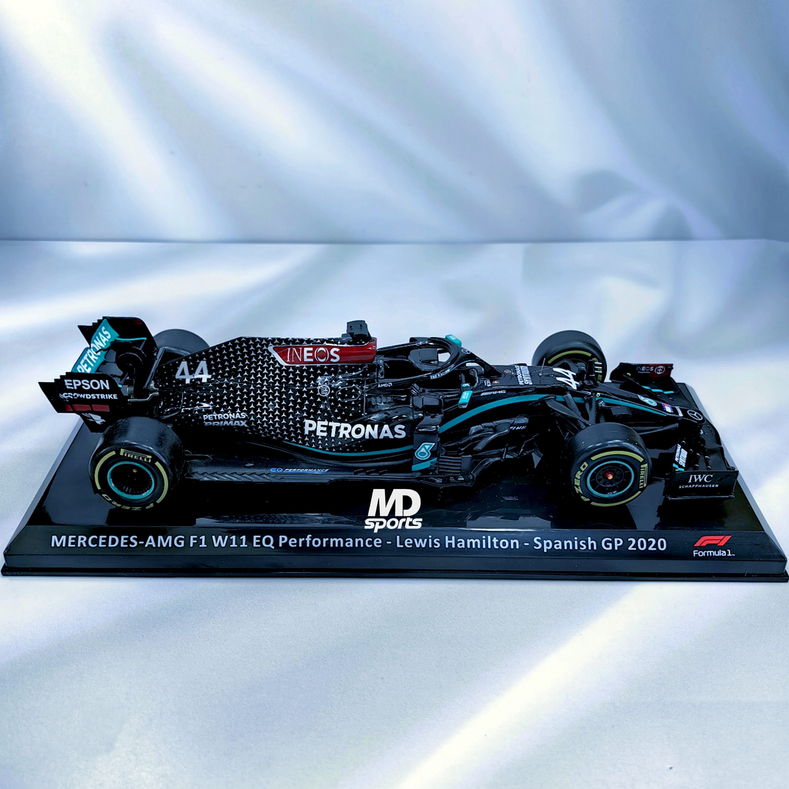 Mercedes W11 2020 #44 Lewis Hamilton Caja Normal Premium Collect 1:24