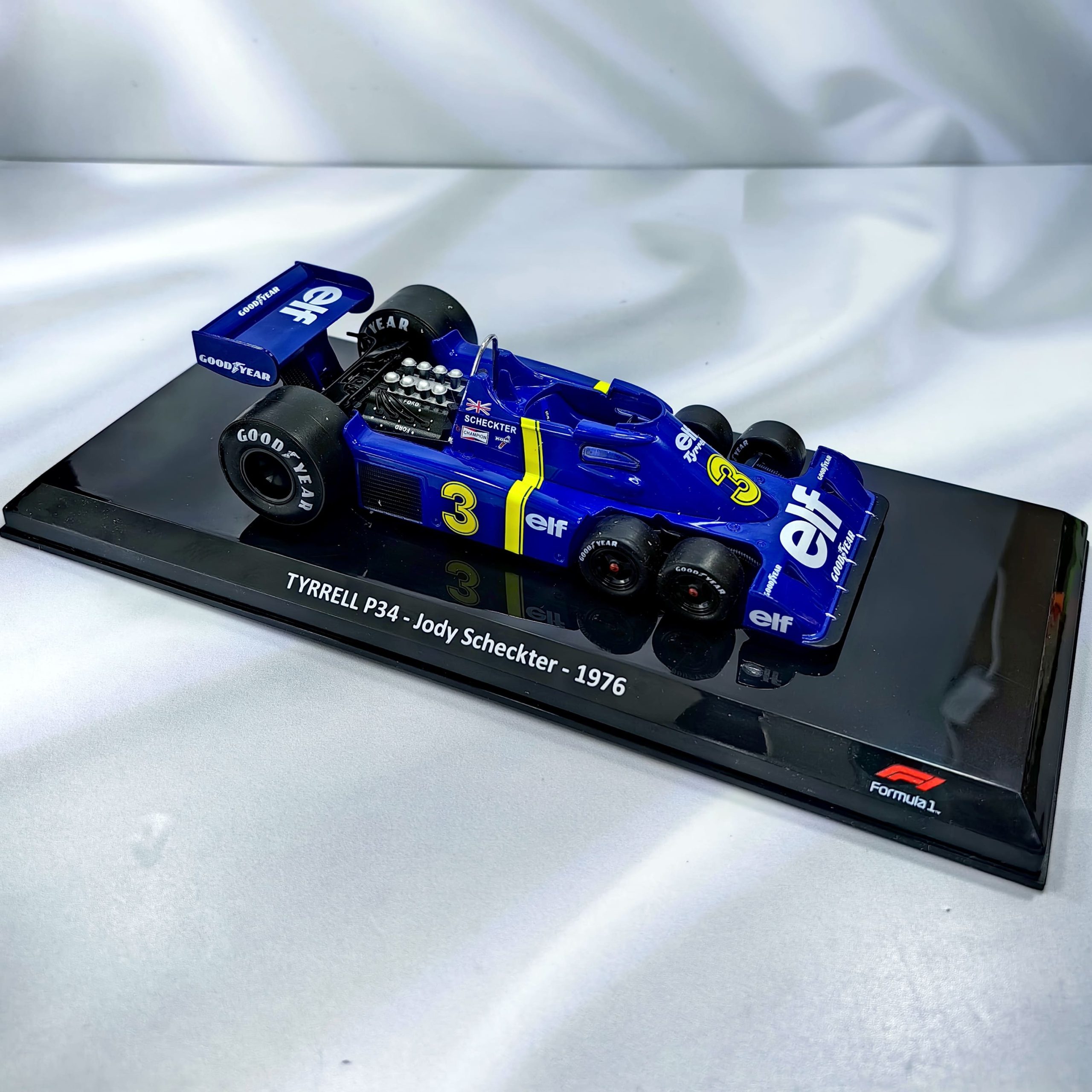 Tyrrell P34 1976 #3 Jody Scheckter Caja Normal Premium Collect 1:24