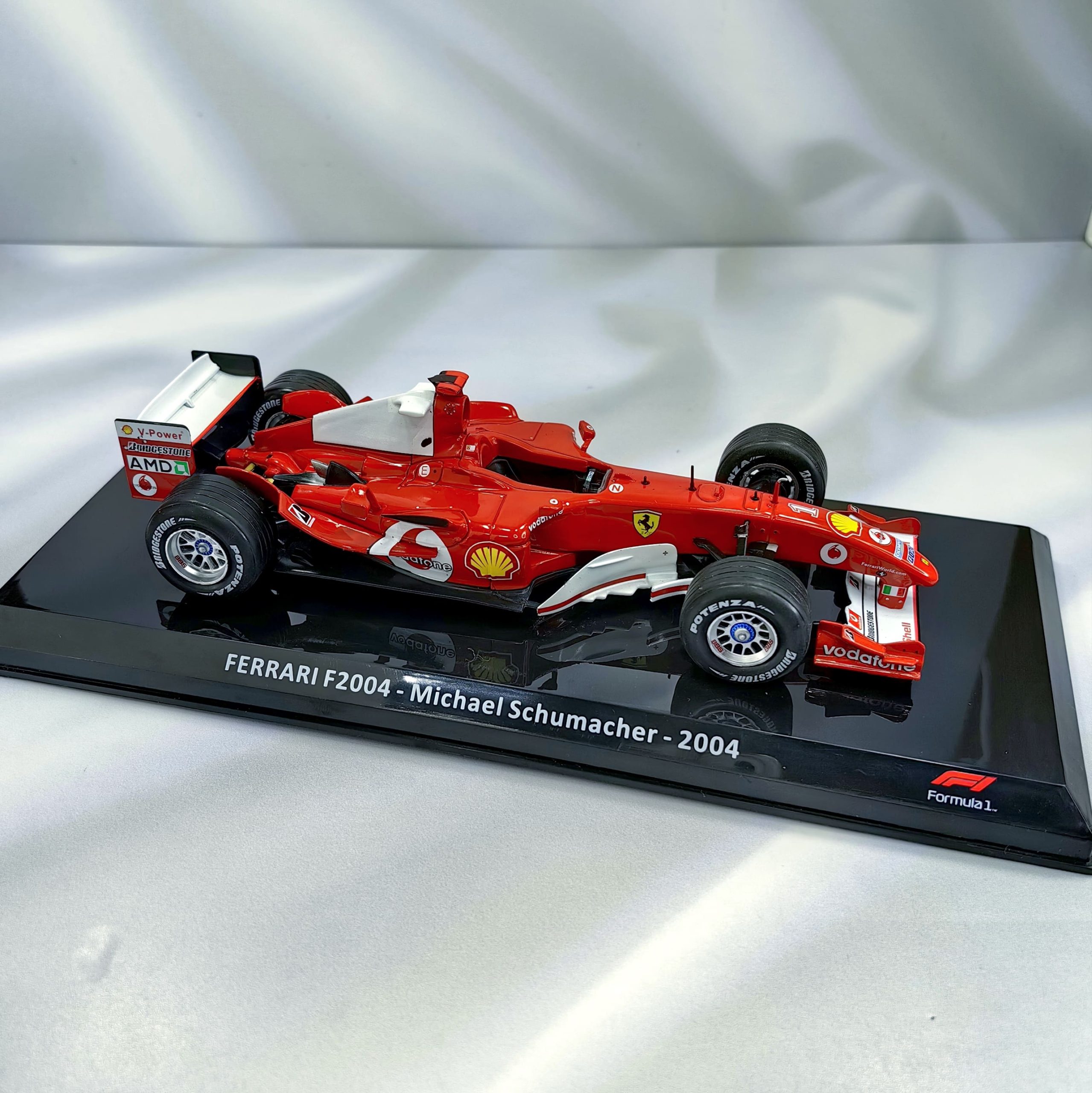 Ferrari F2004 2004 #1 Michael Schumacher Caja Normal Premium Collect 1:24