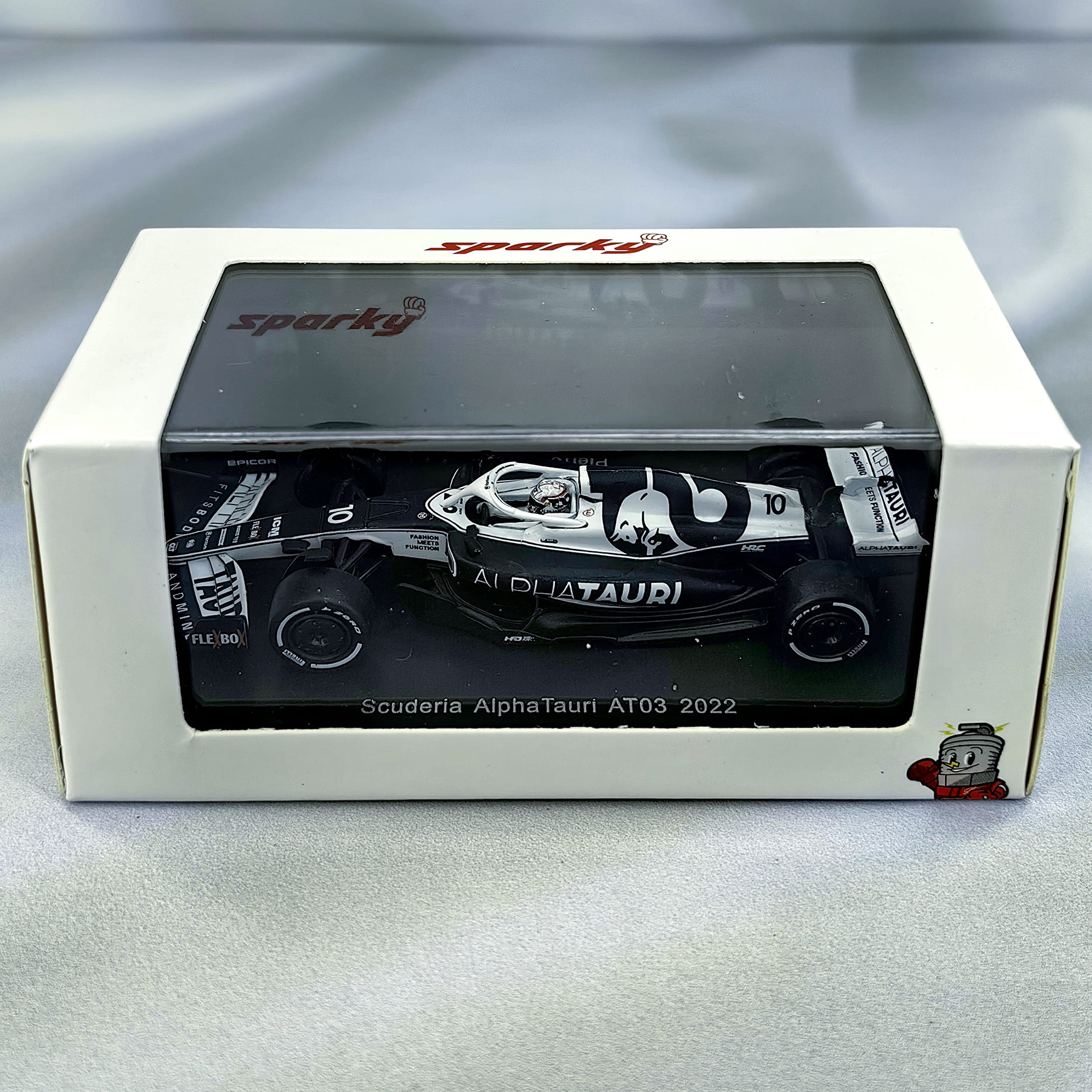 Alpha Tauri AT03 2022 #10 Pierre Gasly Caja Acrilica Spark 1:64