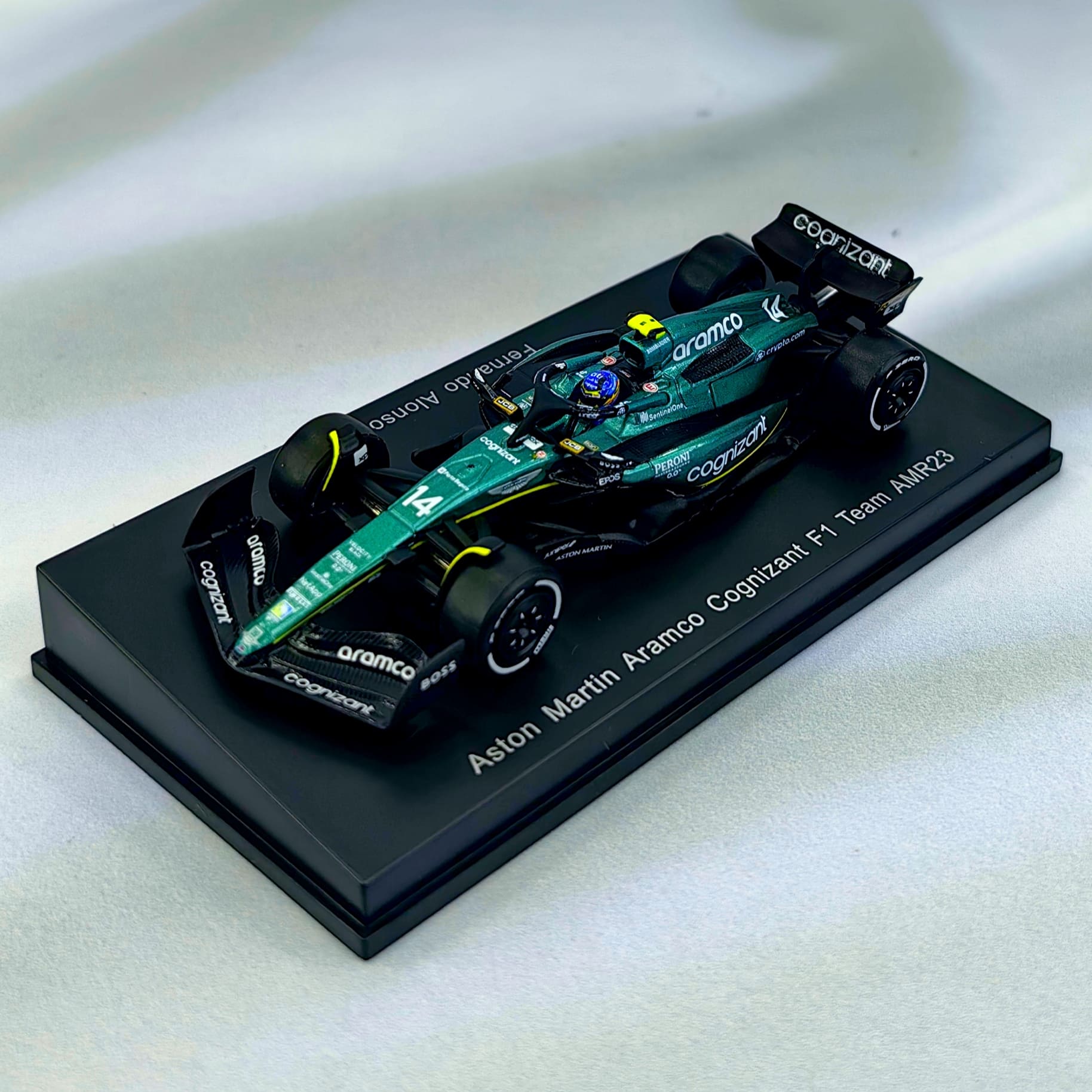 Aston Martin AMR23 2023 #14 Fernando Alonso Caja Acrilica Spark 1:64