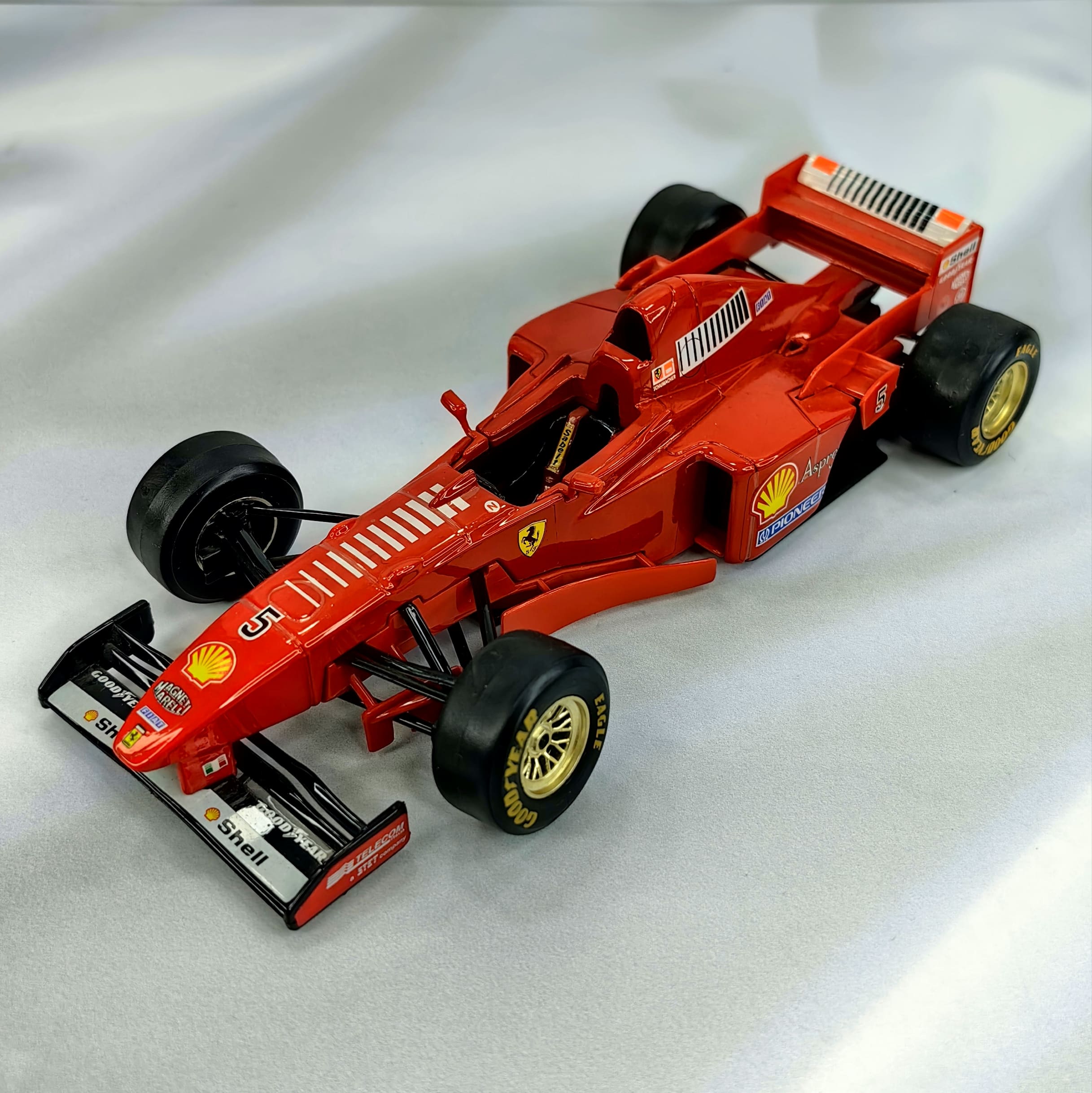 Ferrari F310B 1997 #5 Michael Schumacher Burago 1:24 (Con Detalles)