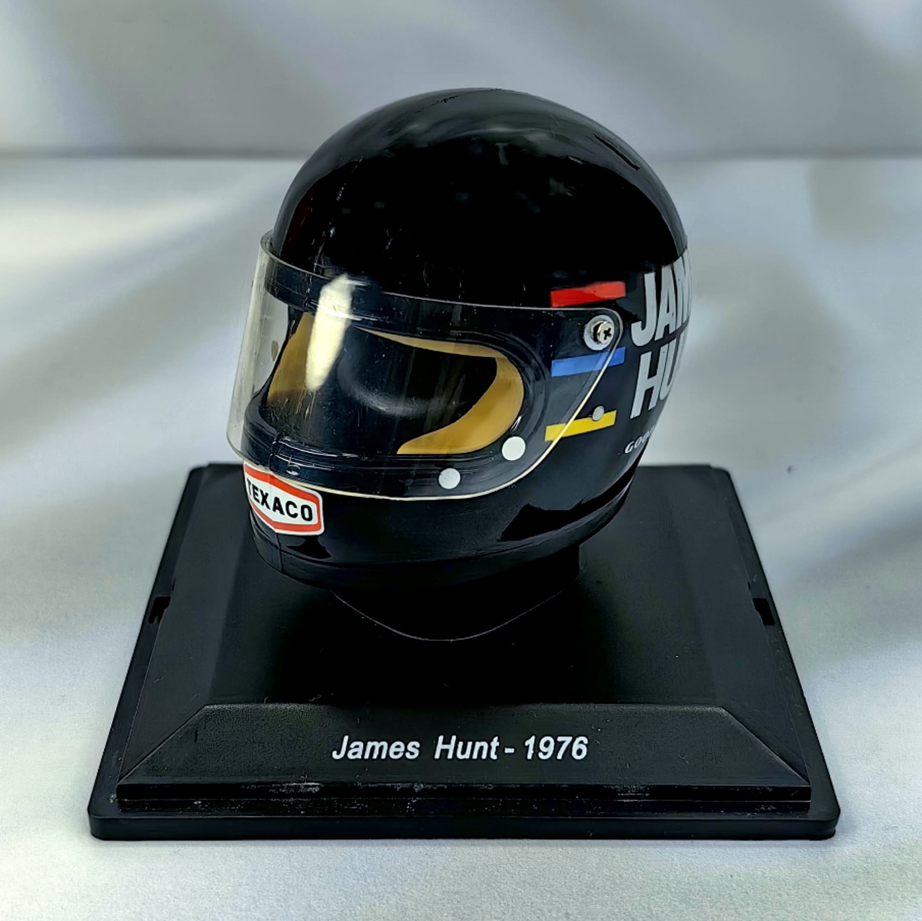 Casco Formula 1 James Hunt Mclaren 1976 Spark 1:5