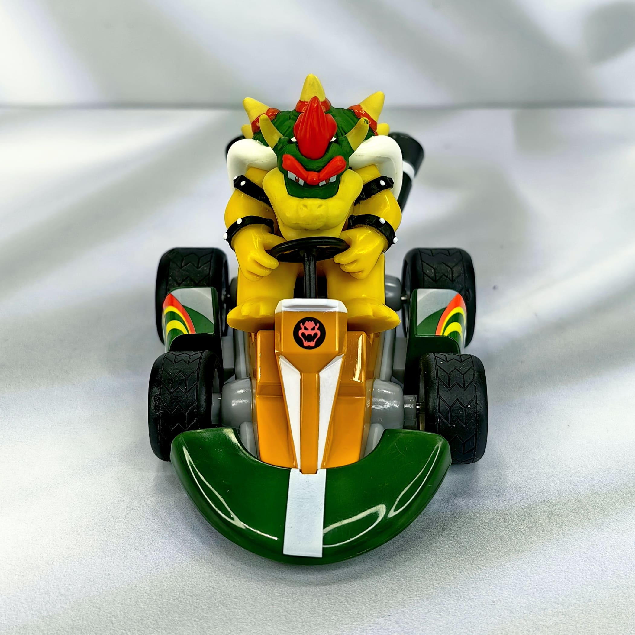 Figura Bowser Kart a Fricción 12cm