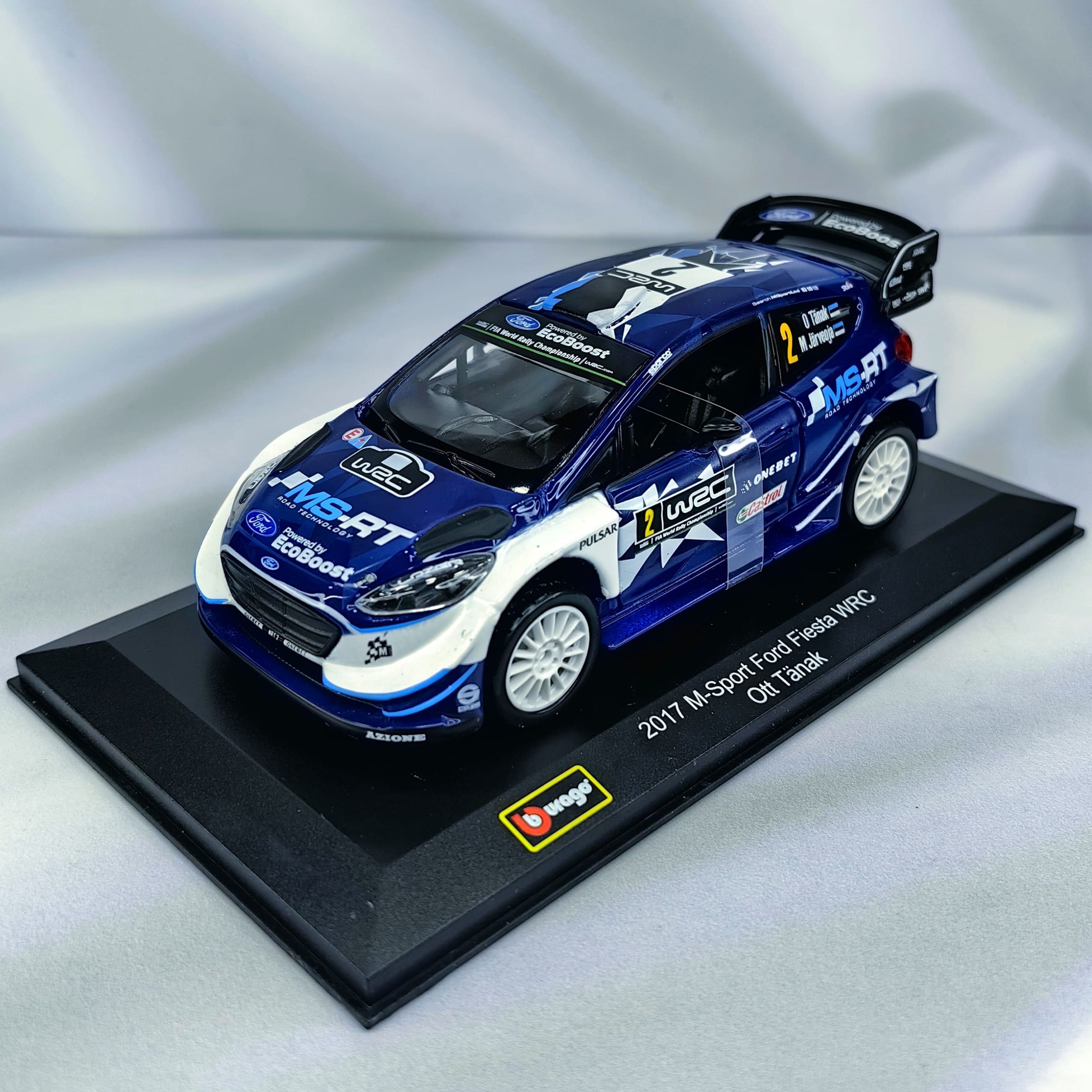 Ford Fiesta WRC 2017 #2 Ott Tanak Caja Acrilica Burago 1:32