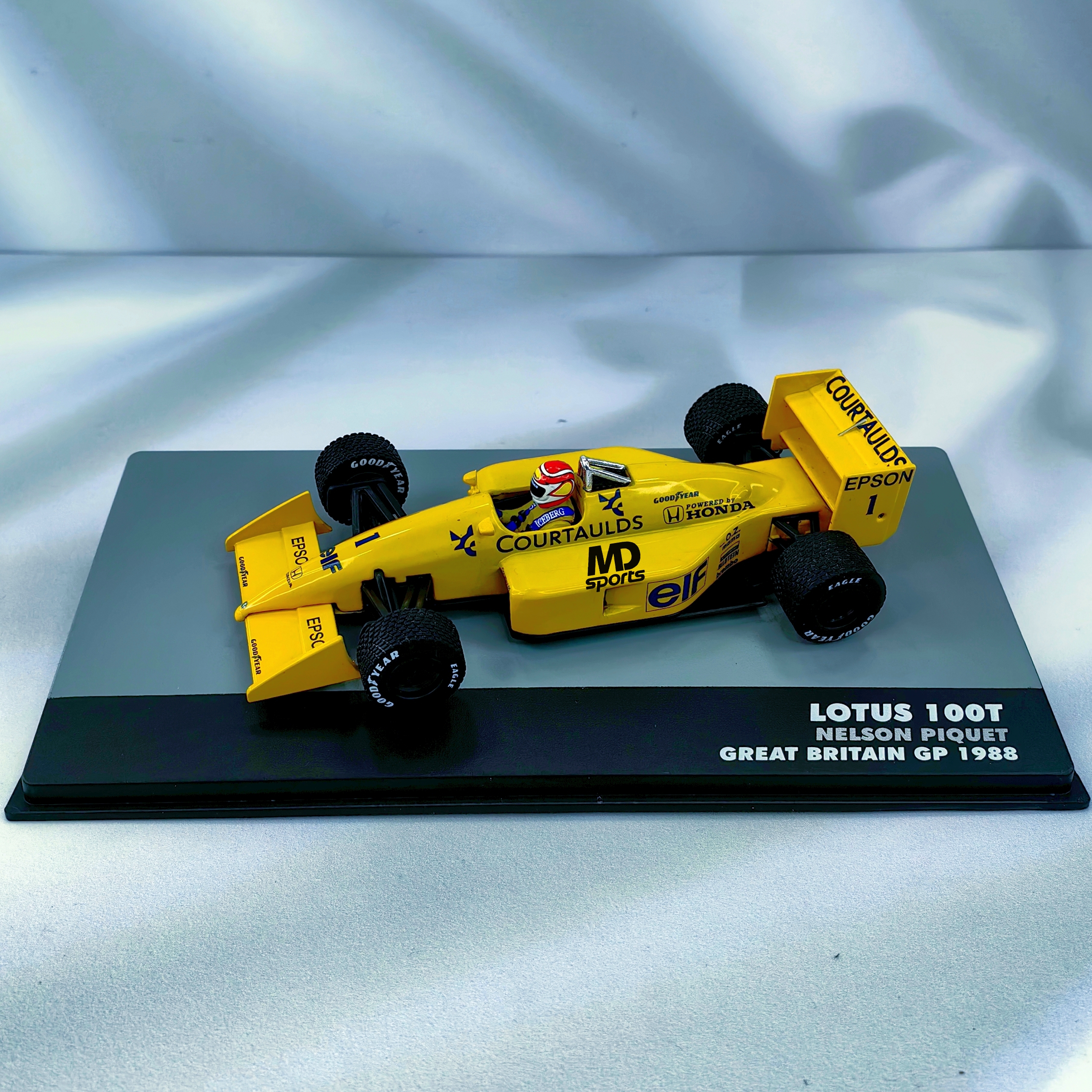 Lotus 100T 1988 #1 Nelson Piquet Caja Acrilica IXO Special 1:43