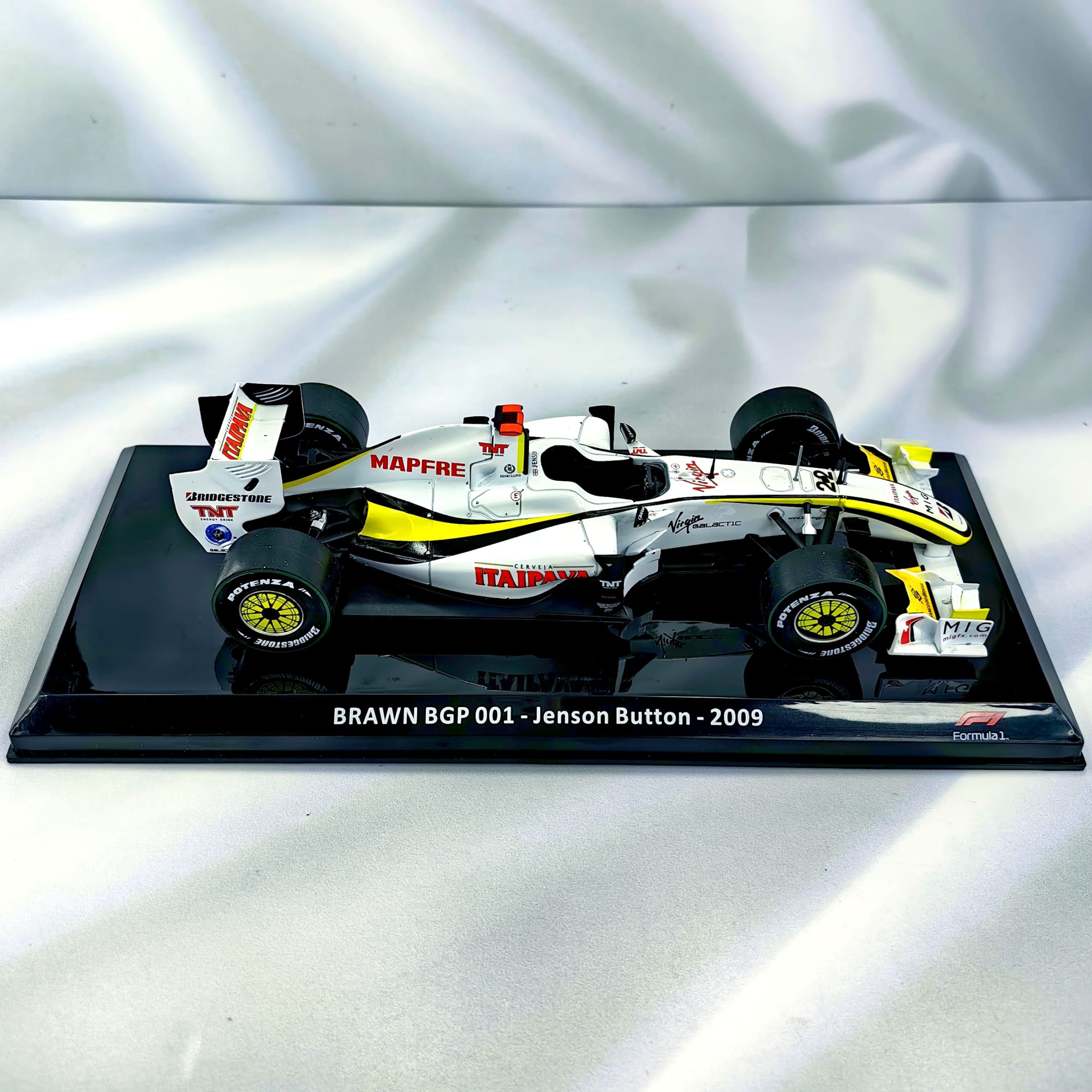 Brawn BGP001 2009 #22 Jenson Button Caja Normal Premium Collect 1:24