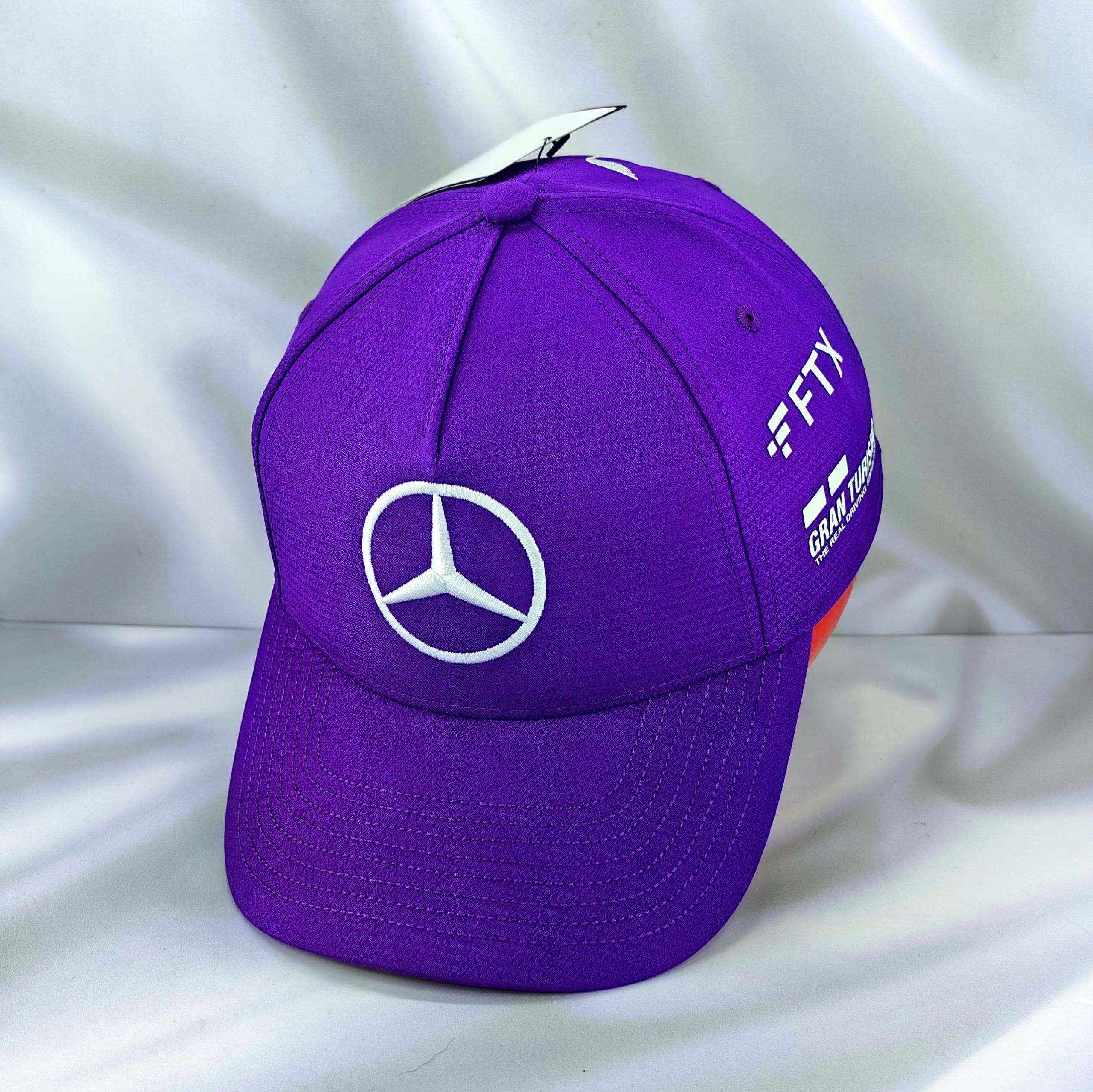 Gorro Oficial Mercedes F1 2022 Lewis Hamilton Morado