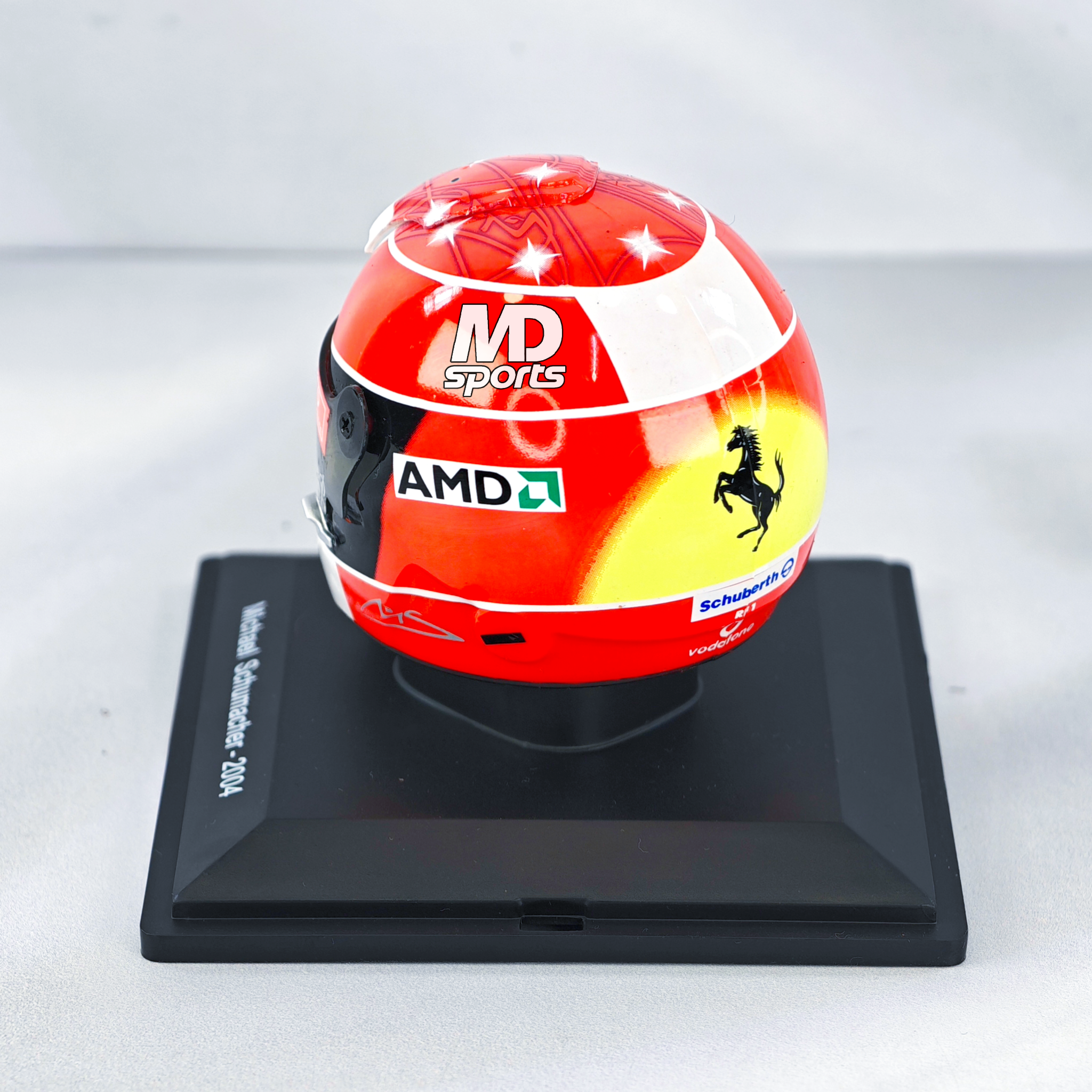 Casco Formula 1 Michael Schumacher Ferrari 2004 Spark 1:5 - Imagen 3