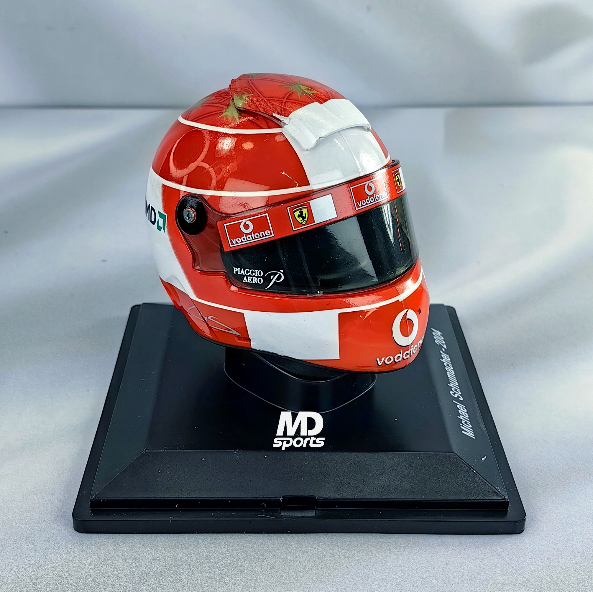 Casco Formula 1 Michael Schumacher Ferrari 2004 Spark 1:5