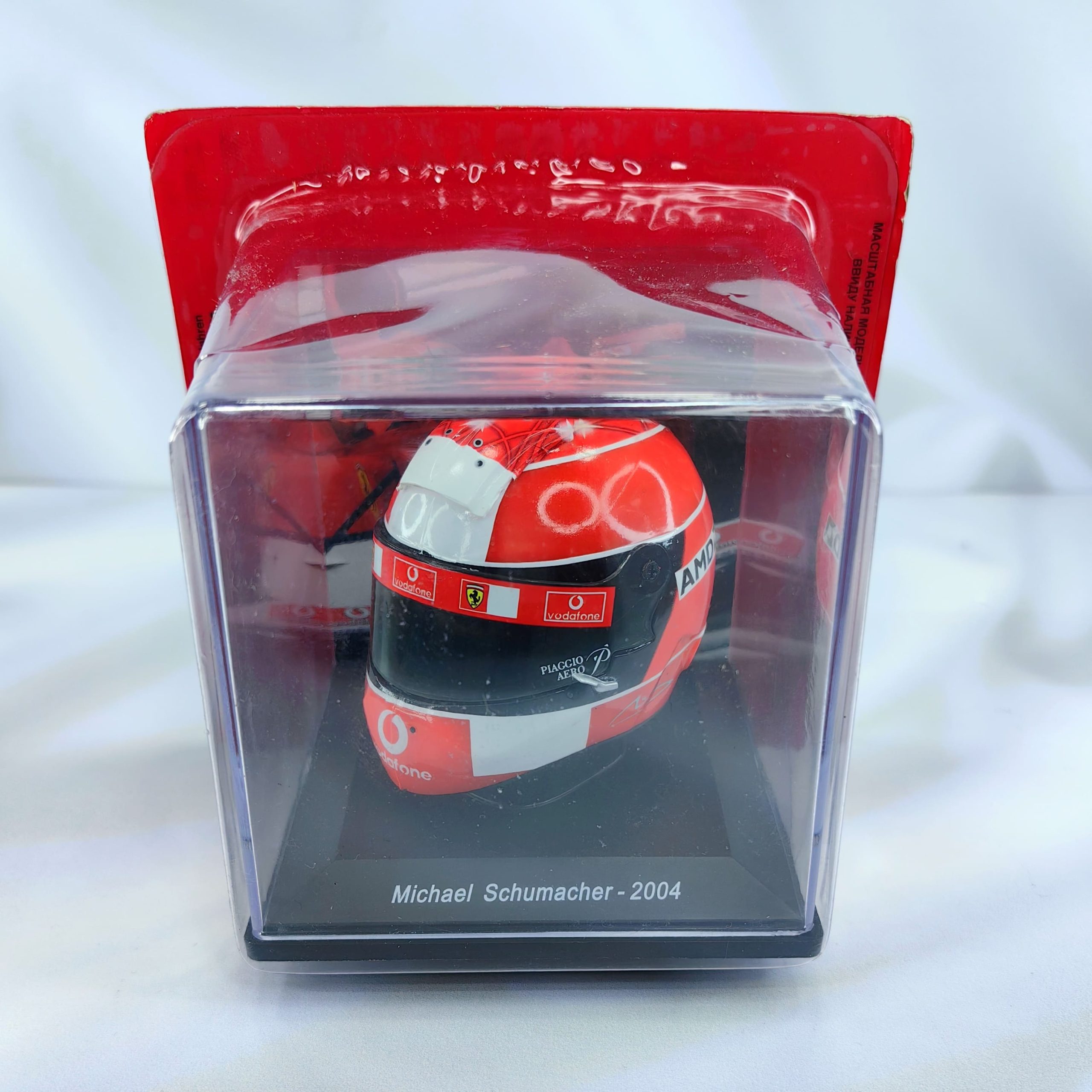 Casco Formula 1 Michael Schumacher Ferrari 2004 Spark 1:5