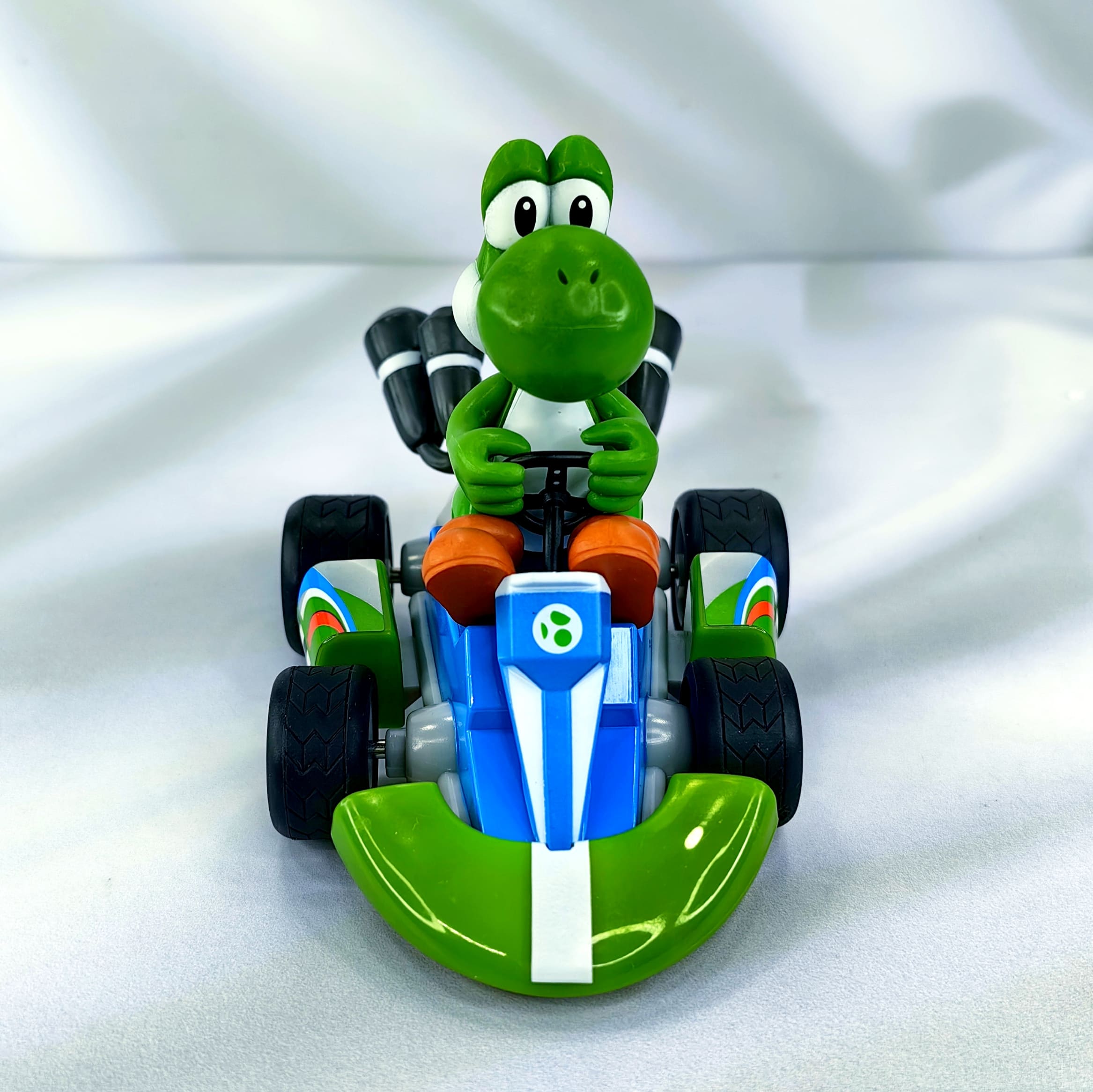 Figura Yoshi Kart a Fricción 12cm