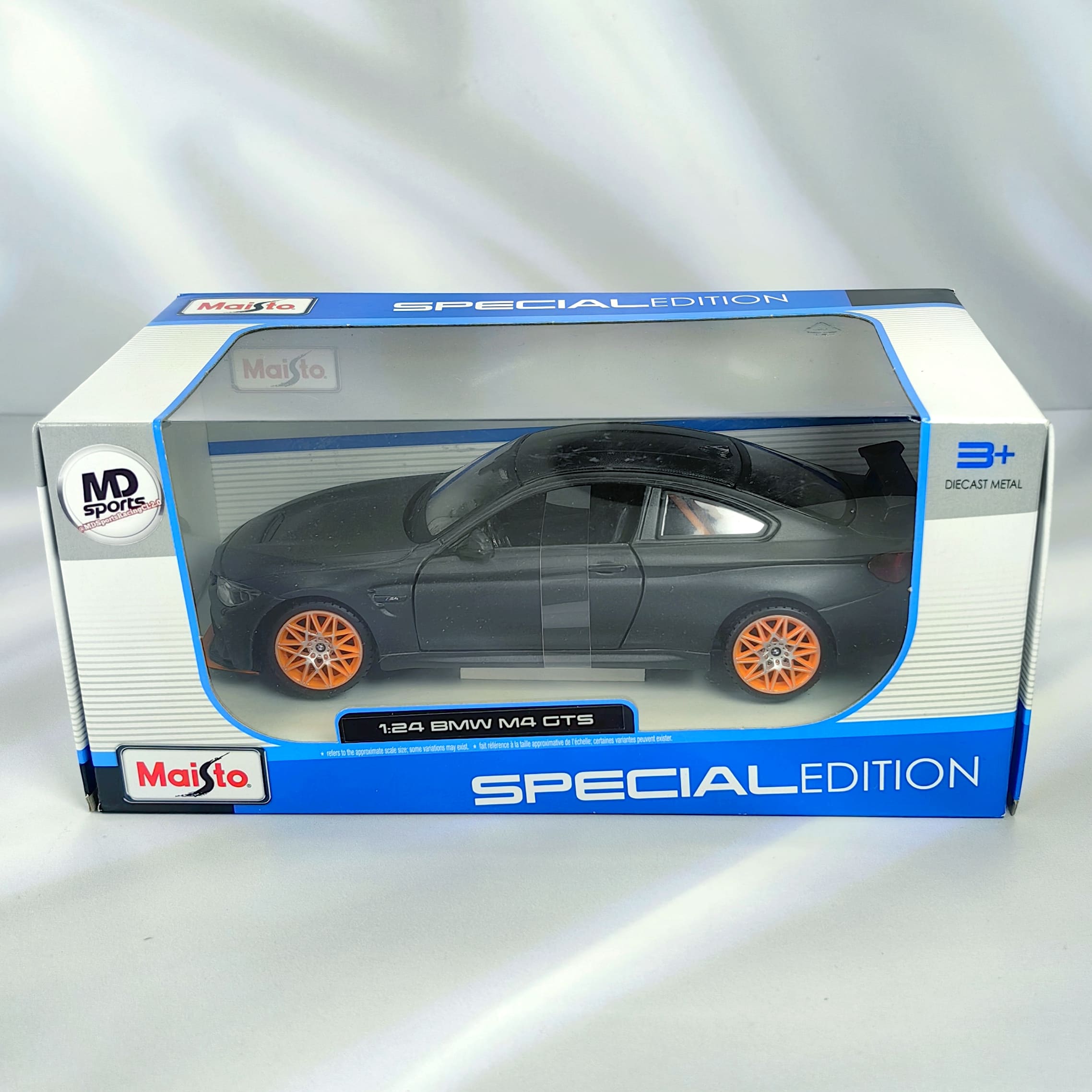 BMW M4 GT5 Caja Normal Maisto 1:24