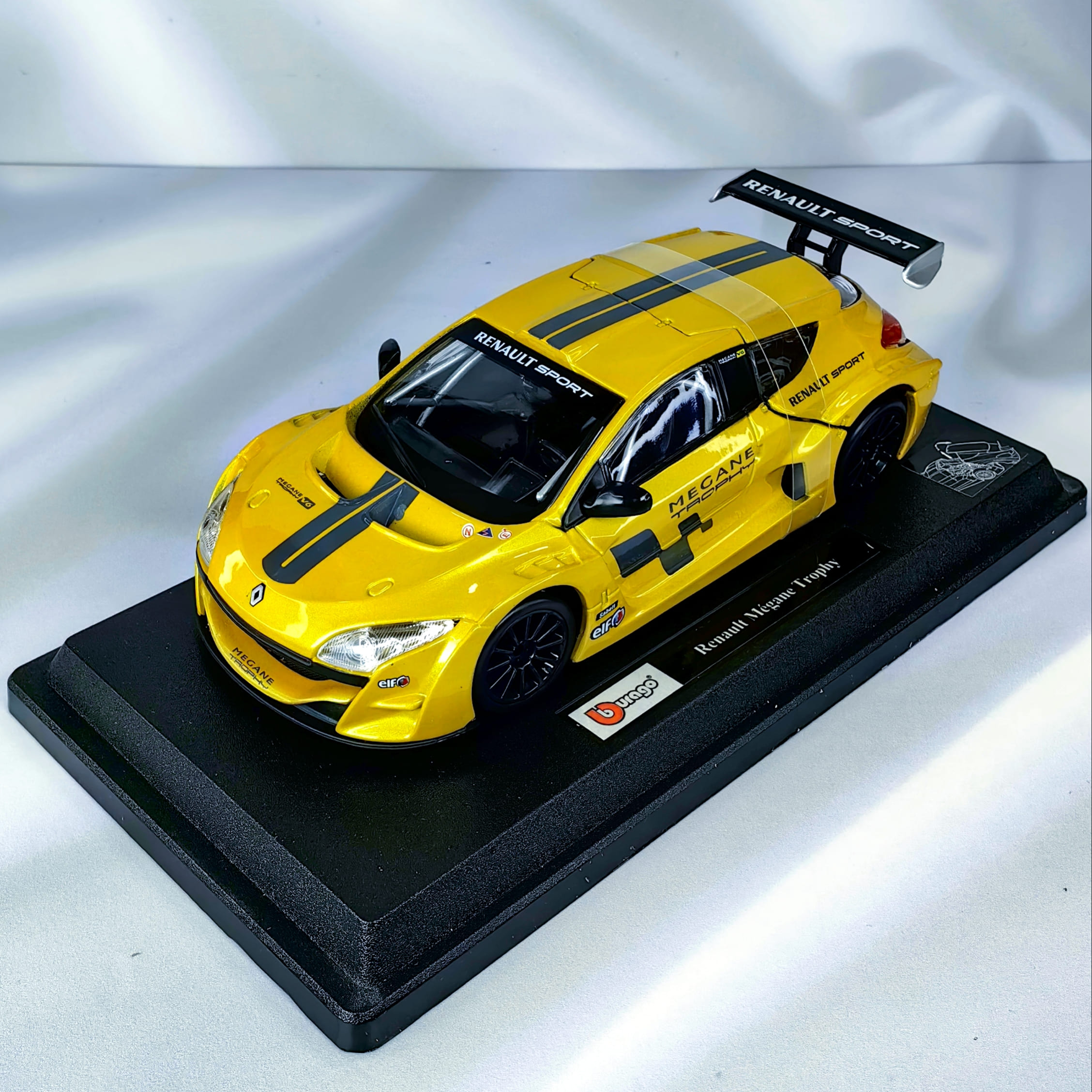 Renault Sport Megane Thropy Caja Normal Burago 1:24