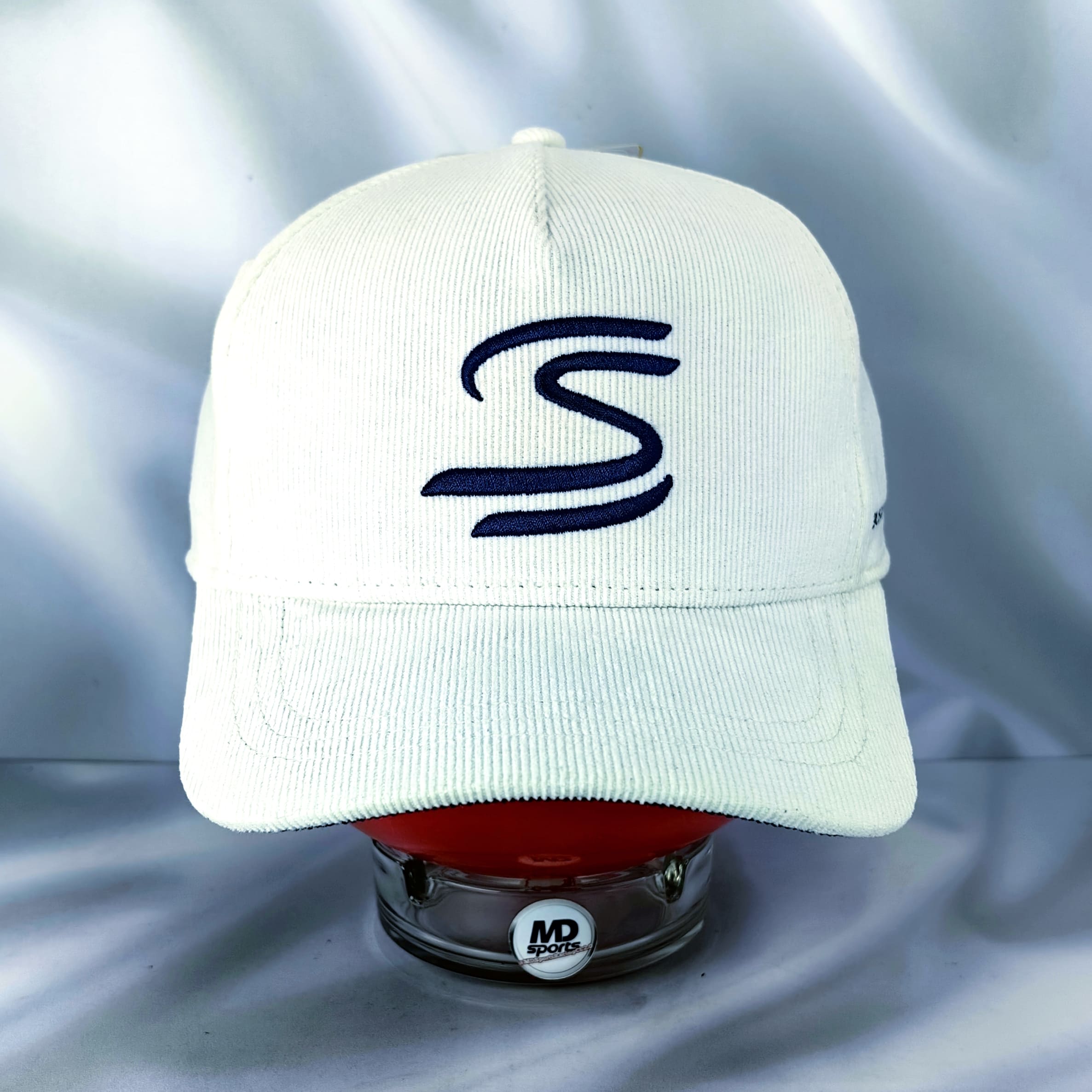 Gorro Jockey Oficial Ayrton Senna Colección Bordados Blanco