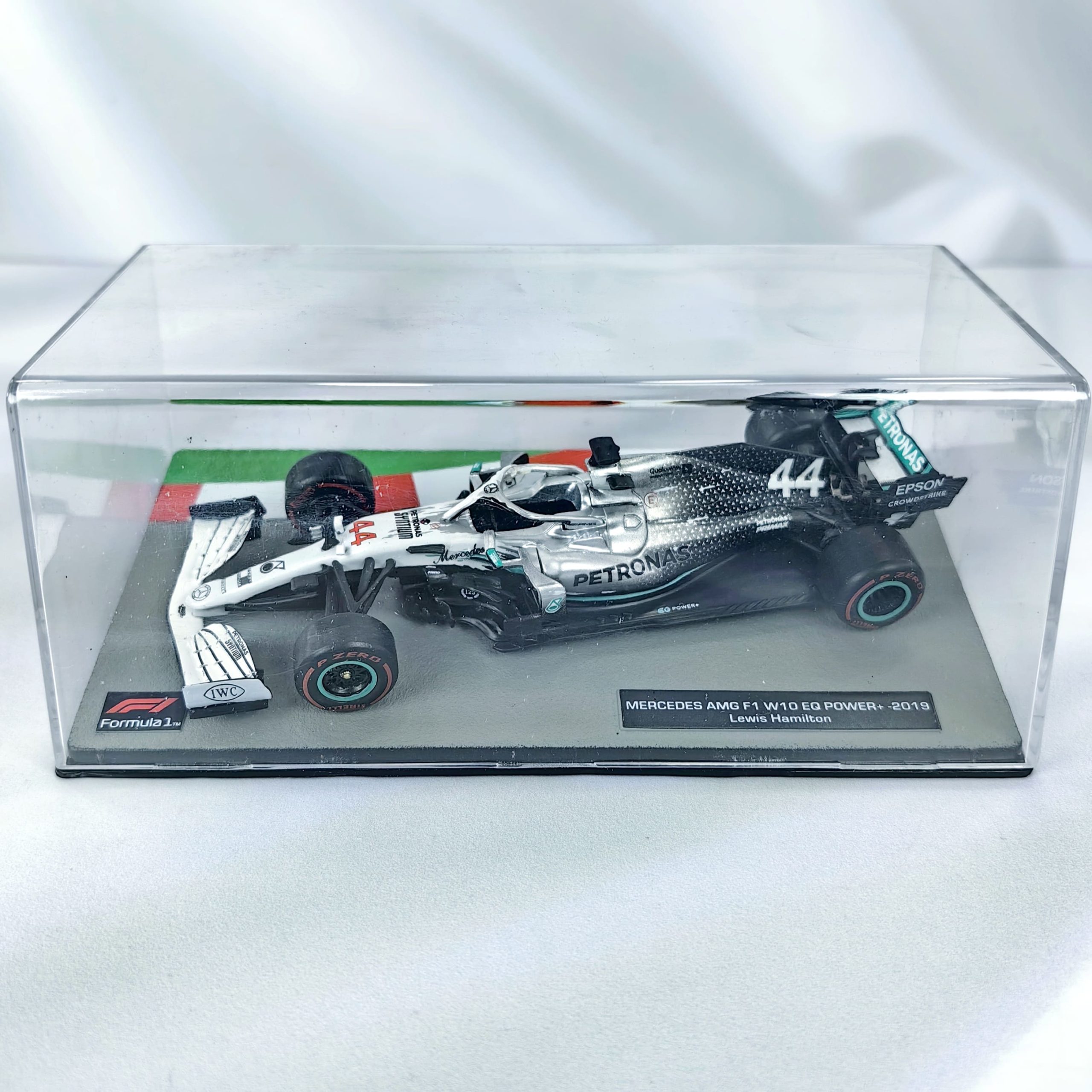 Mercedes W10 Special Blanco 2019 #44 Lewis Hamilton Caja Acrilica Altaya 1:43