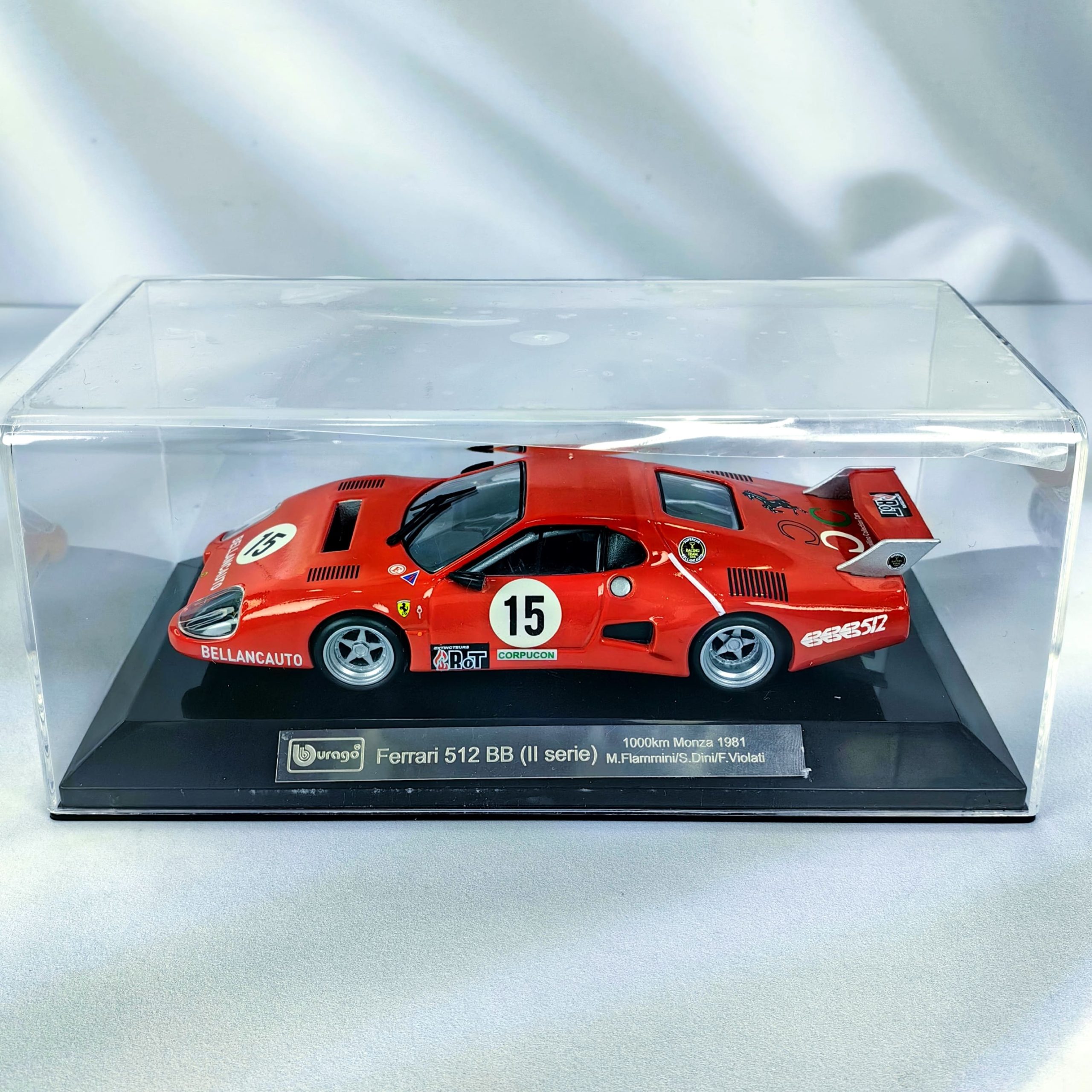 Ferrari 512 BB 1000km Monza 1981 #15 Caja Acrilica Burago 1:43