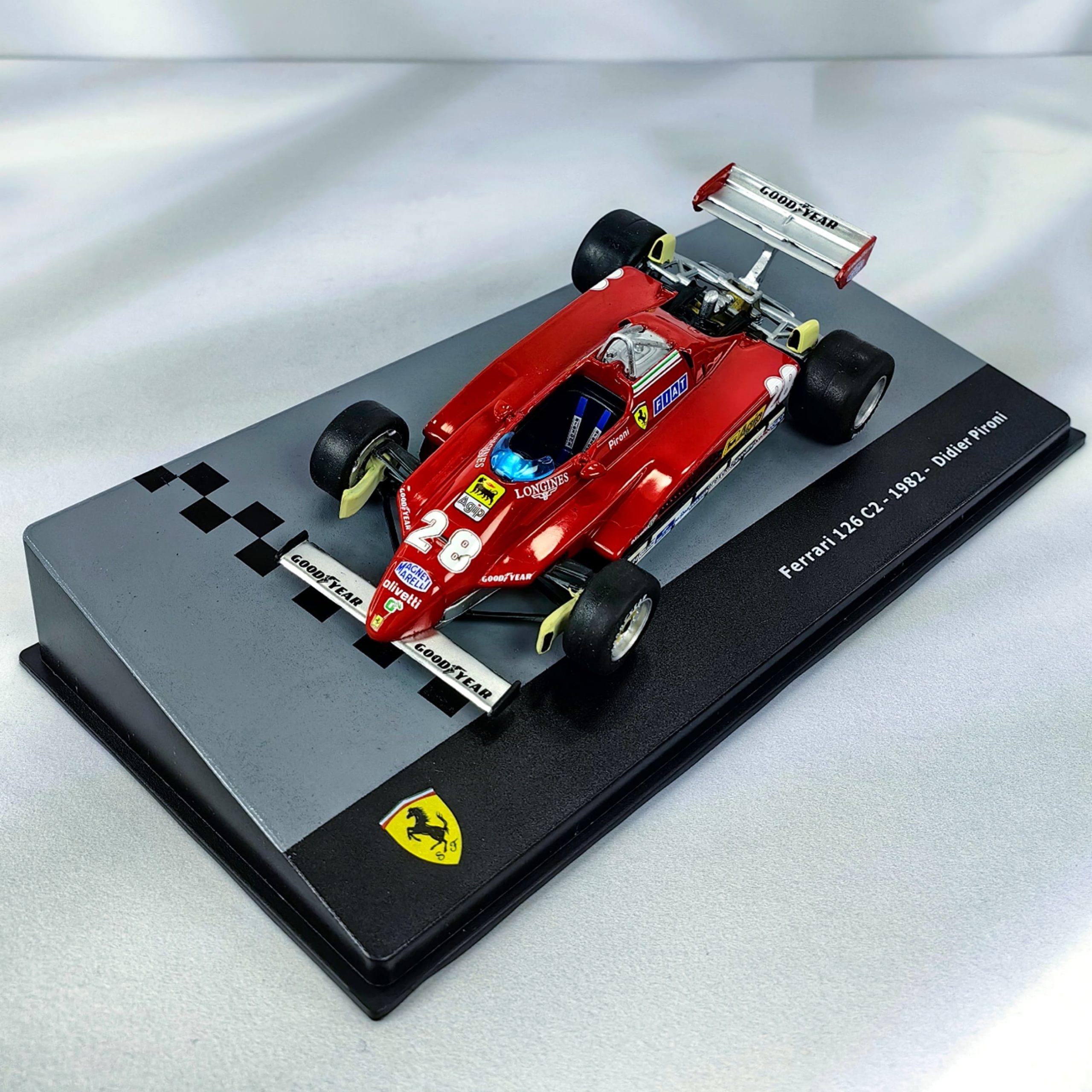 Ferrari 312 126 C2 1982 #28 Didier Pironi Caja Acrilica IXO 1:43